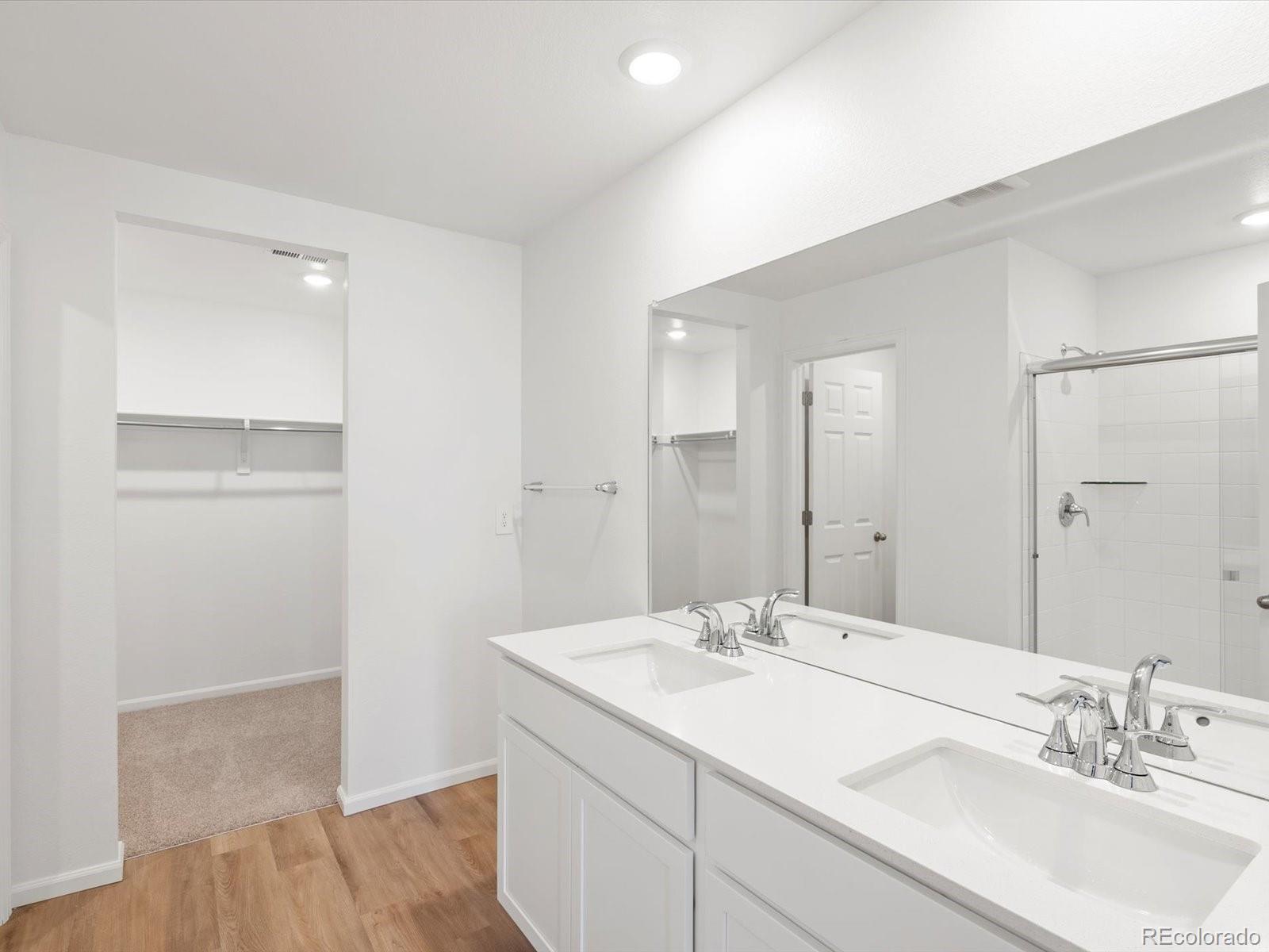 MLS Image #11 for 21256 e 65th drive,aurora, Colorado