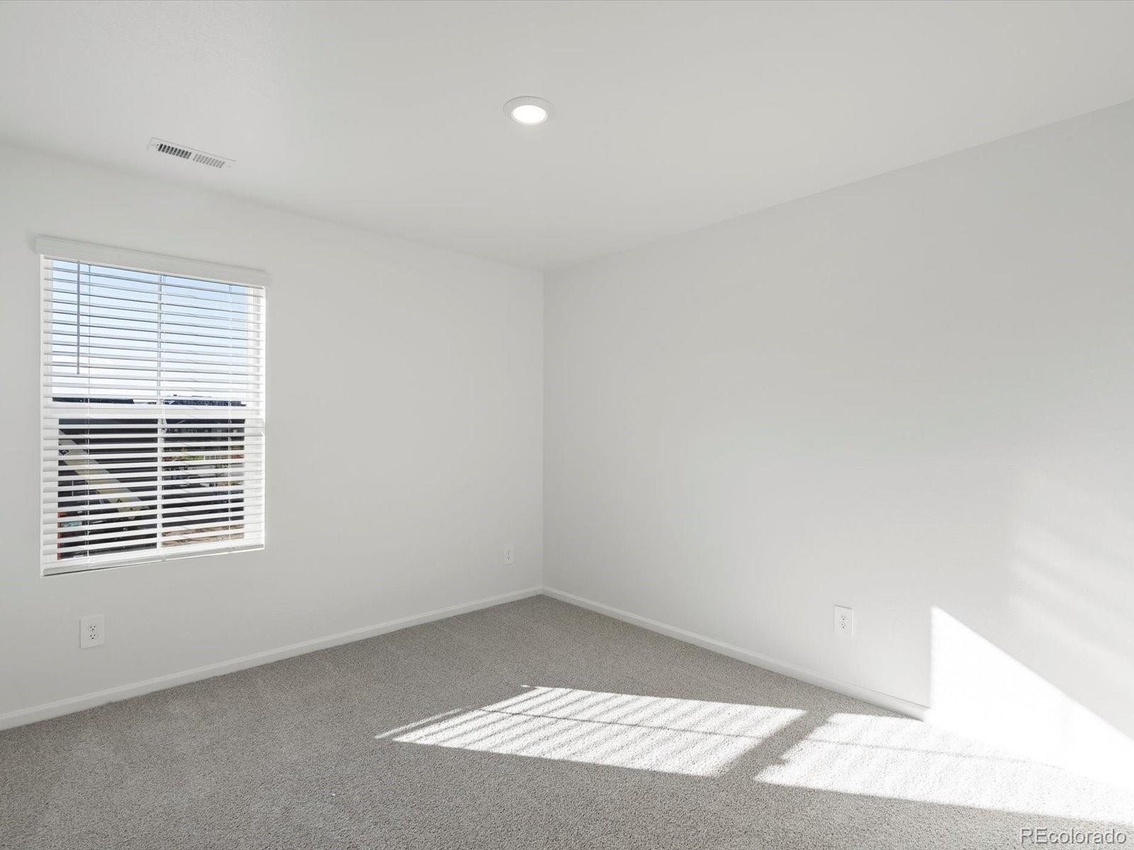 MLS Image #17 for 21256 e 65th drive,aurora, Colorado