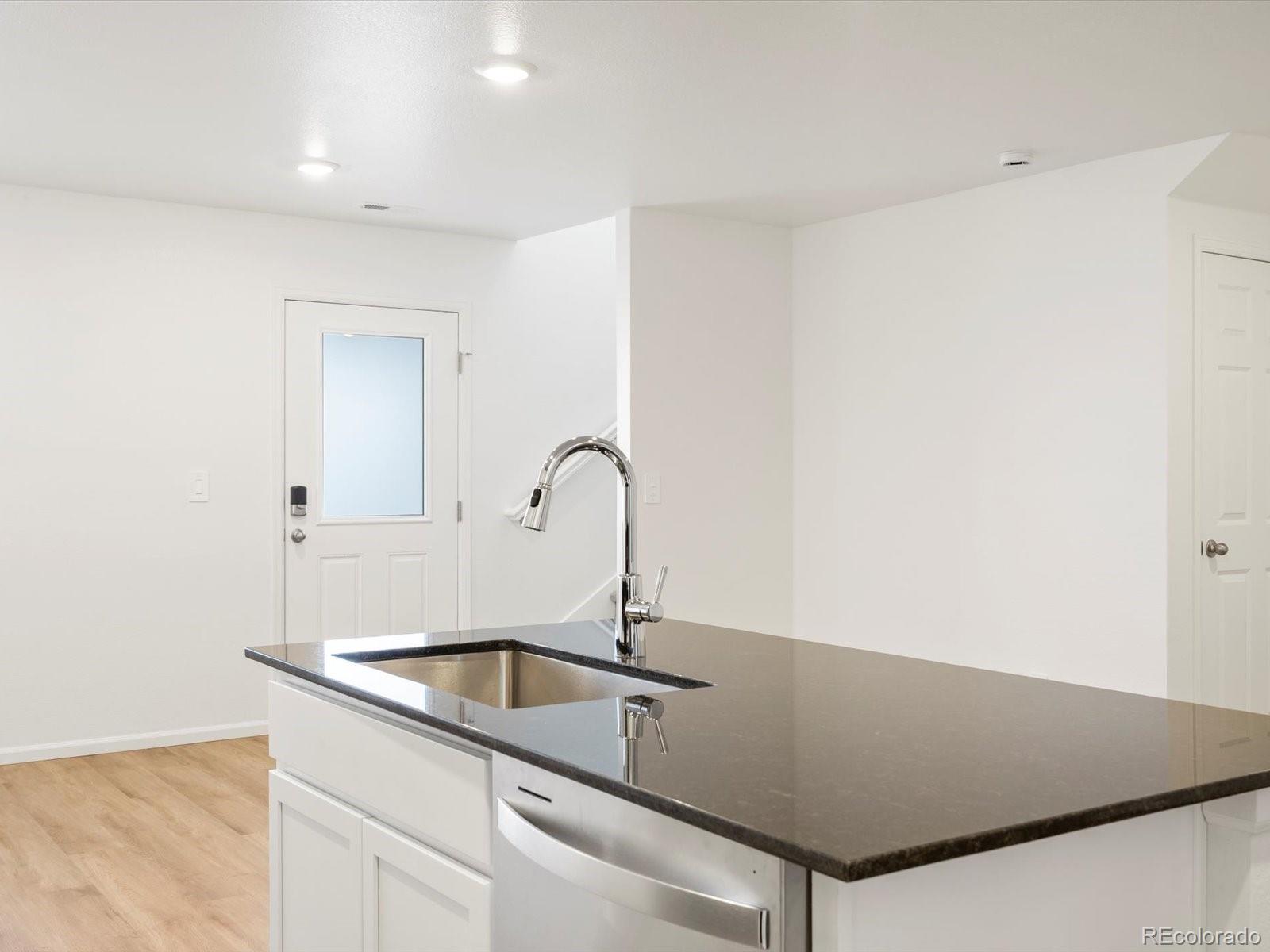 MLS Image #2 for 21256 e 65th drive,aurora, Colorado