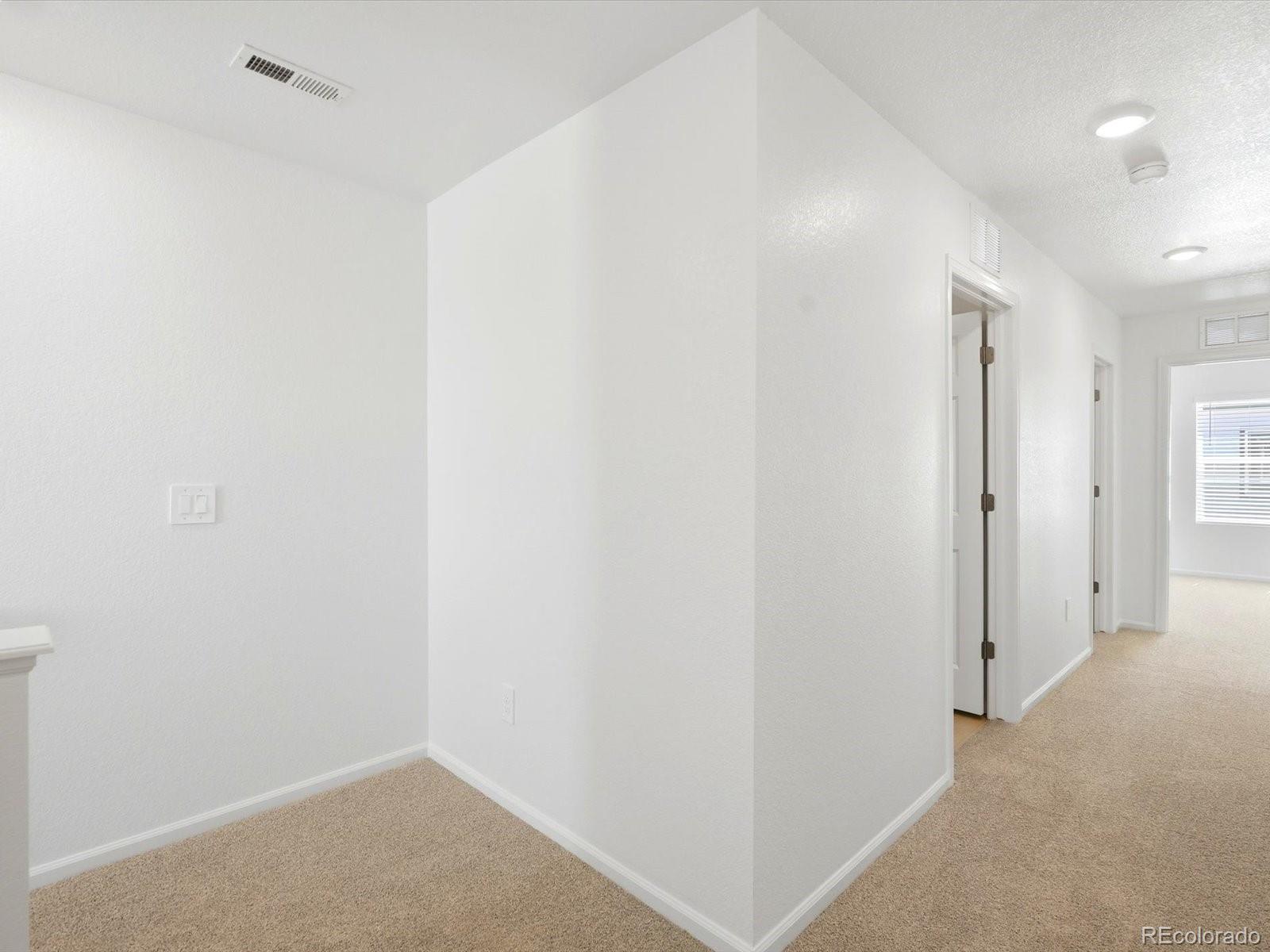 MLS Image #12 for 21236 e 65th drive,aurora, Colorado