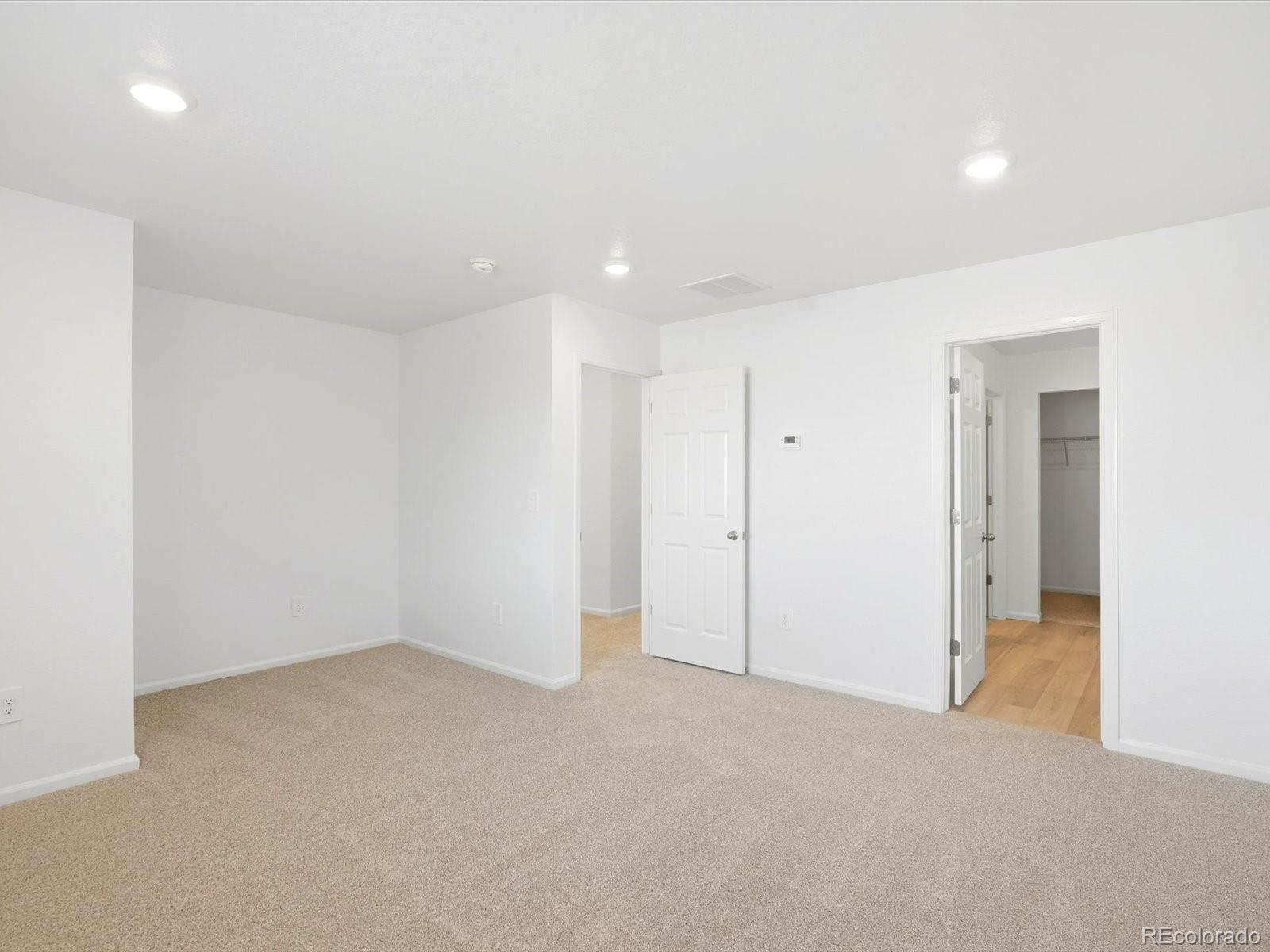 MLS Image #14 for 21236 e 65th drive,aurora, Colorado