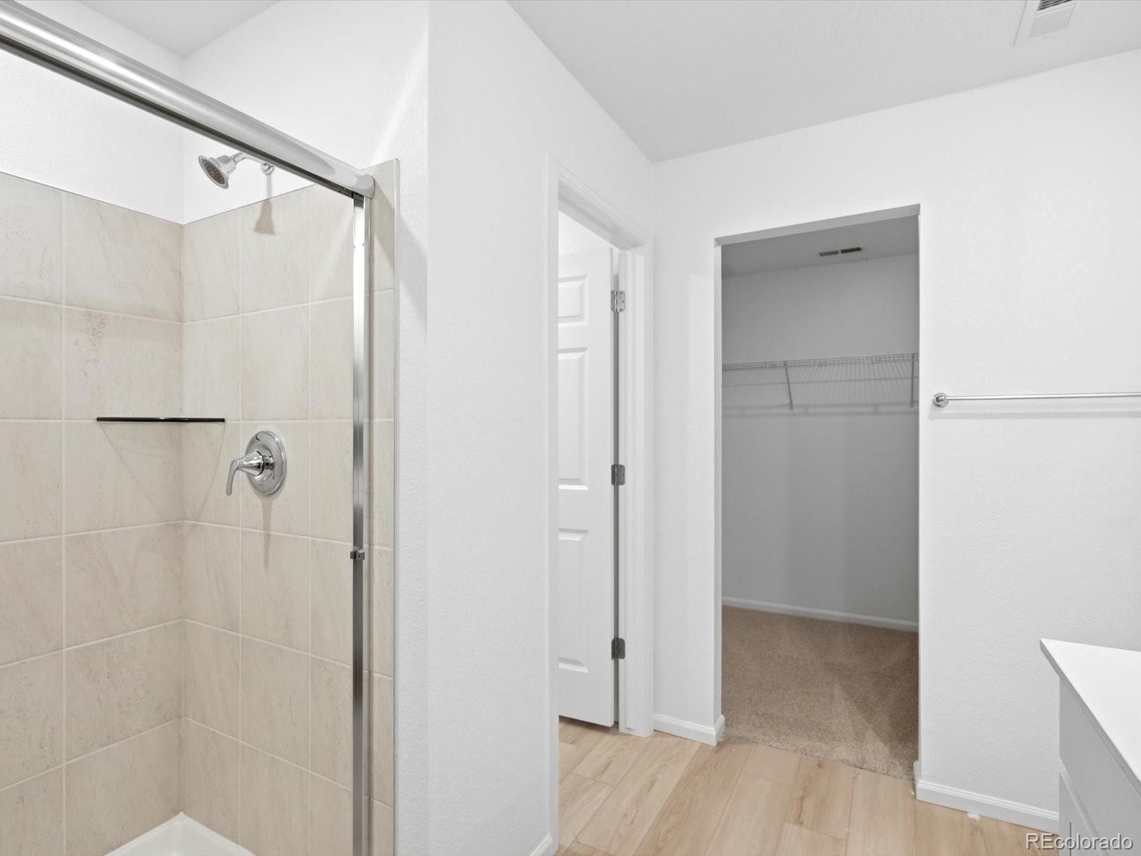 MLS Image #15 for 21236 e 65th drive,aurora, Colorado