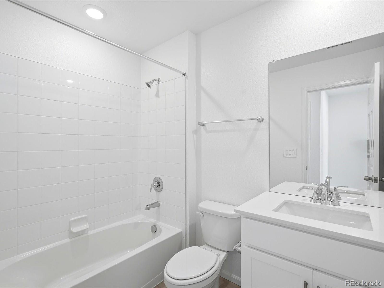 MLS Image #19 for 21236 e 65th drive,aurora, Colorado