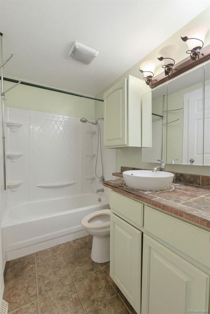 MLS Image #11 for 13963 e utah circle ,aurora, Colorado