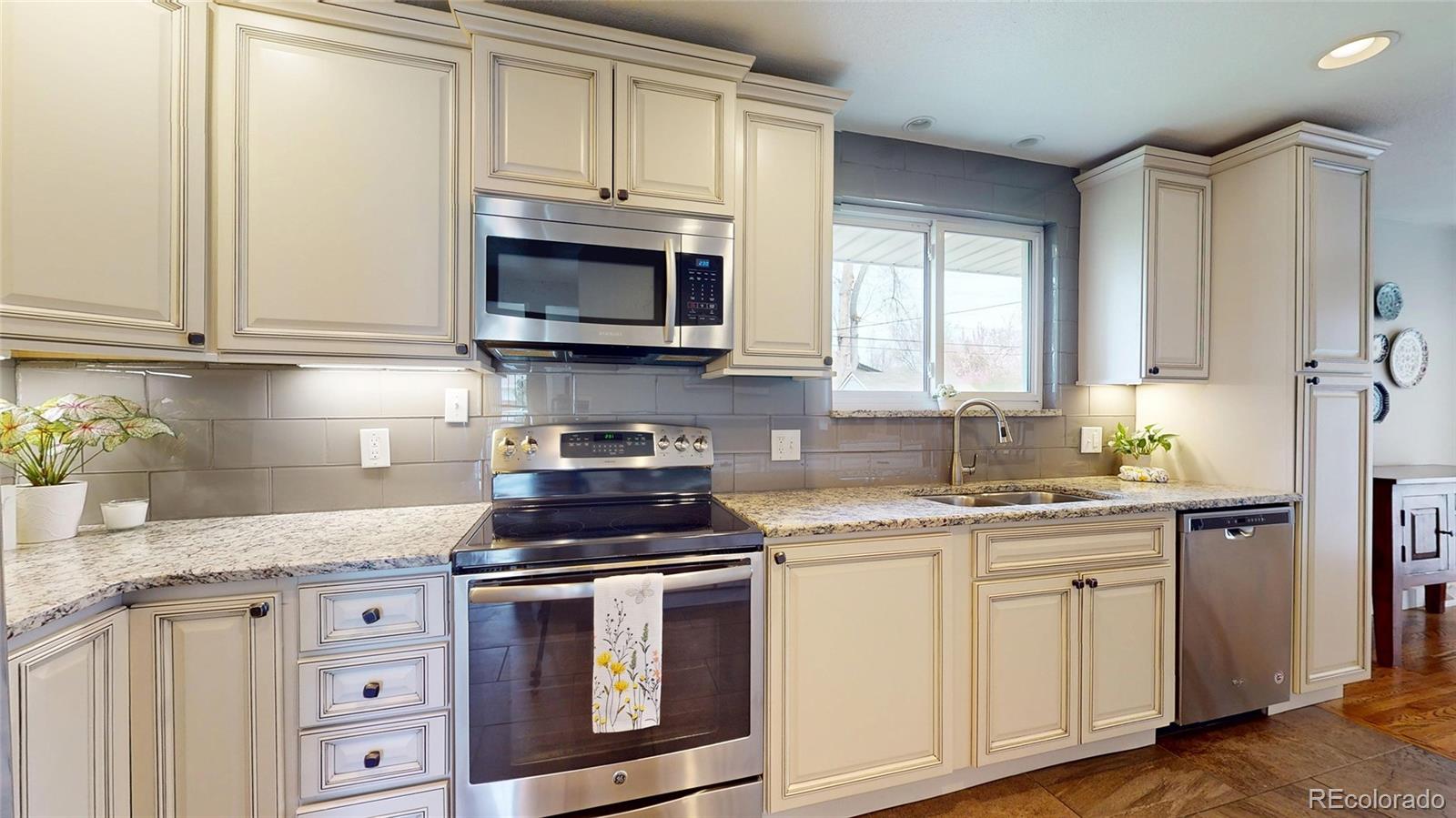 MLS Image #8 for 389 w caley drive,littleton, Colorado