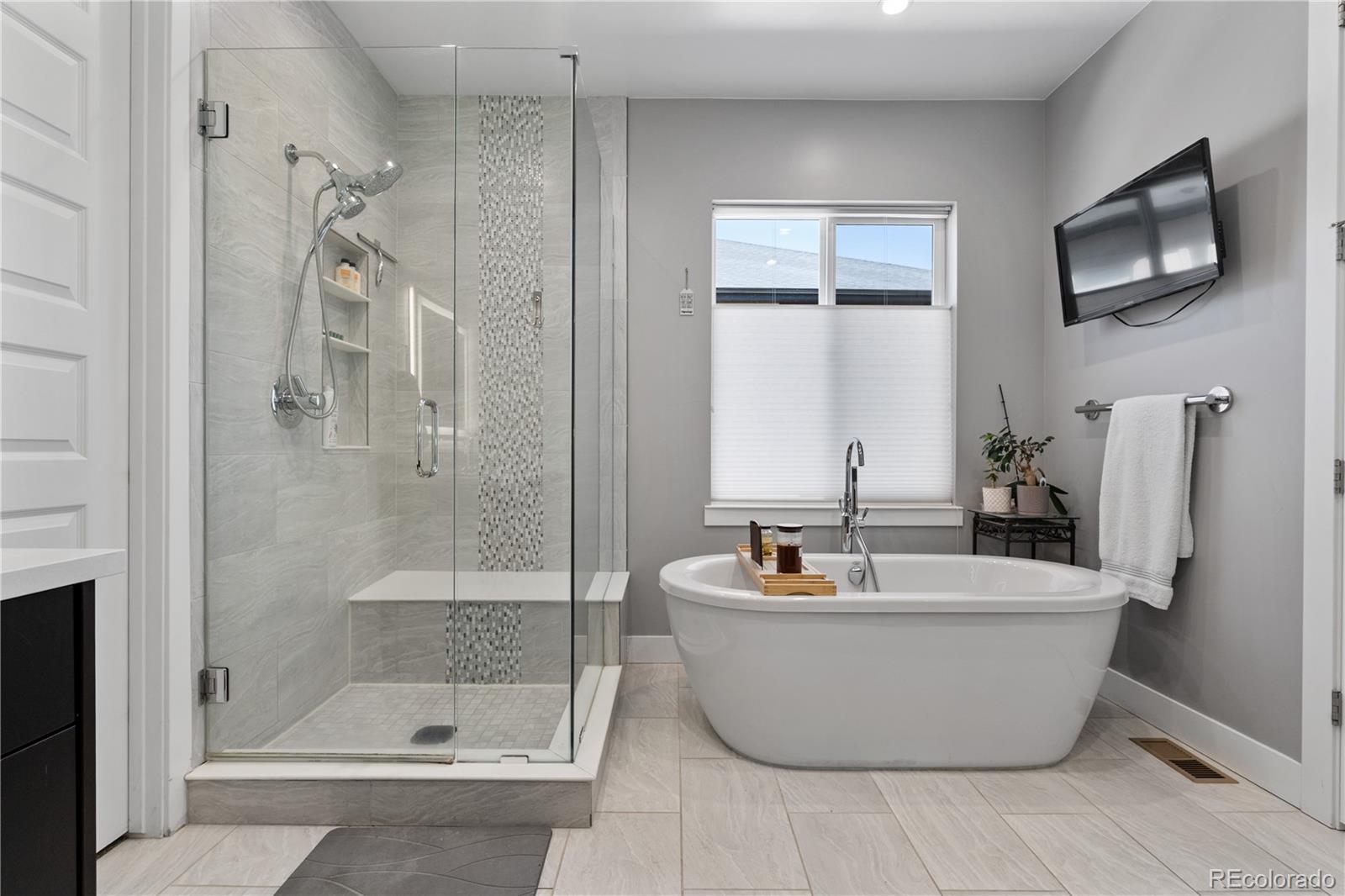 MLS Image #11 for 7156  holland court,arvada, Colorado