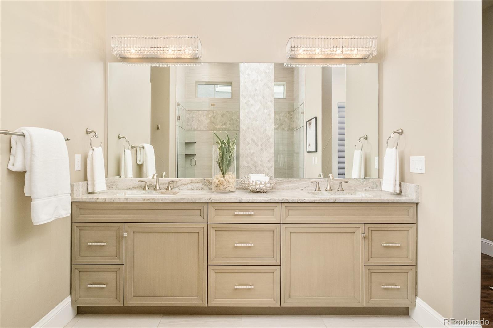 MLS Image #20 for 7056 e lake circle,centennial, Colorado