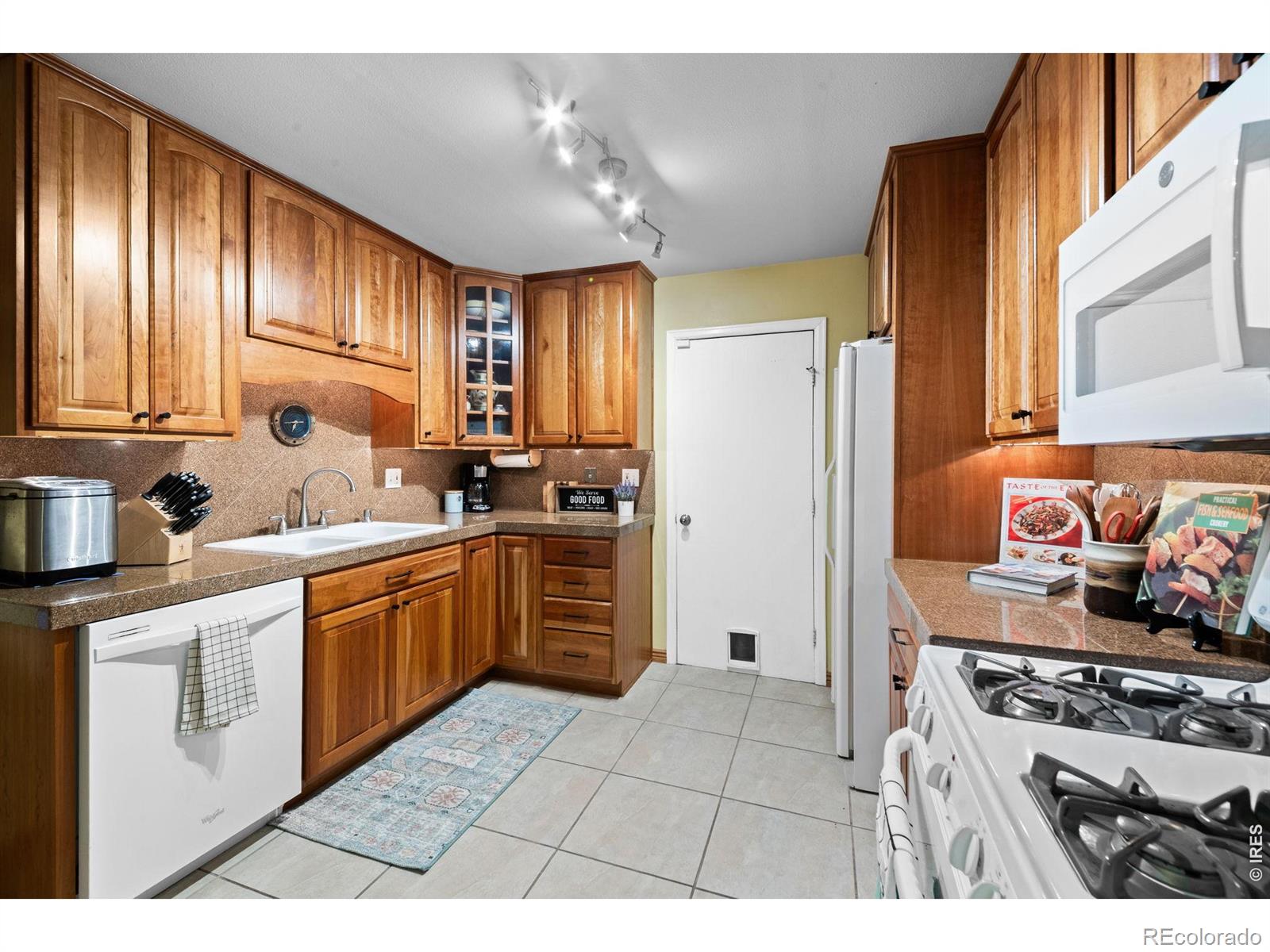 MLS Image #1 for 1788 s mobile street,aurora, Colorado