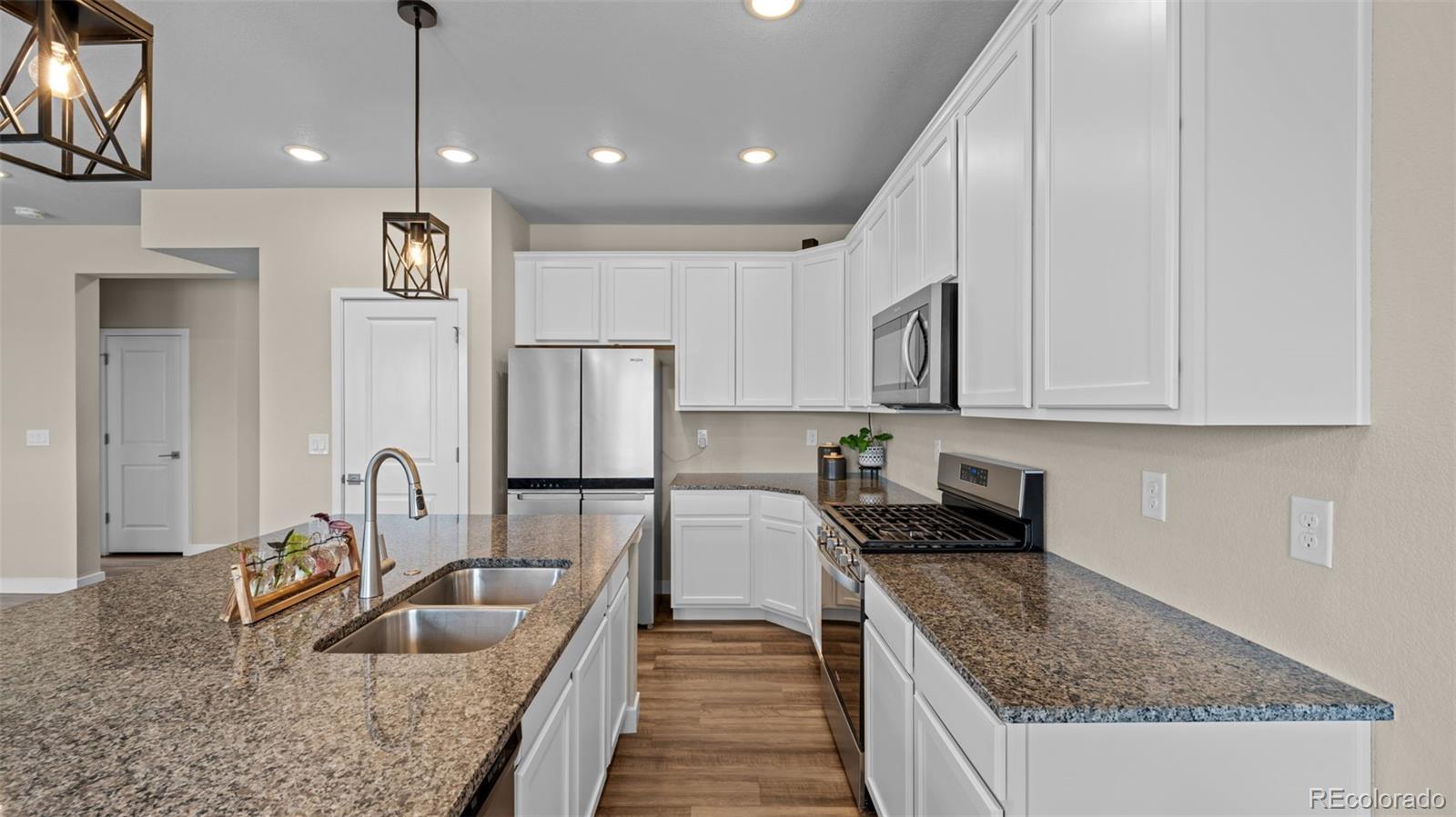 MLS Image #12 for 10727  rolling peaks drive,peyton, Colorado