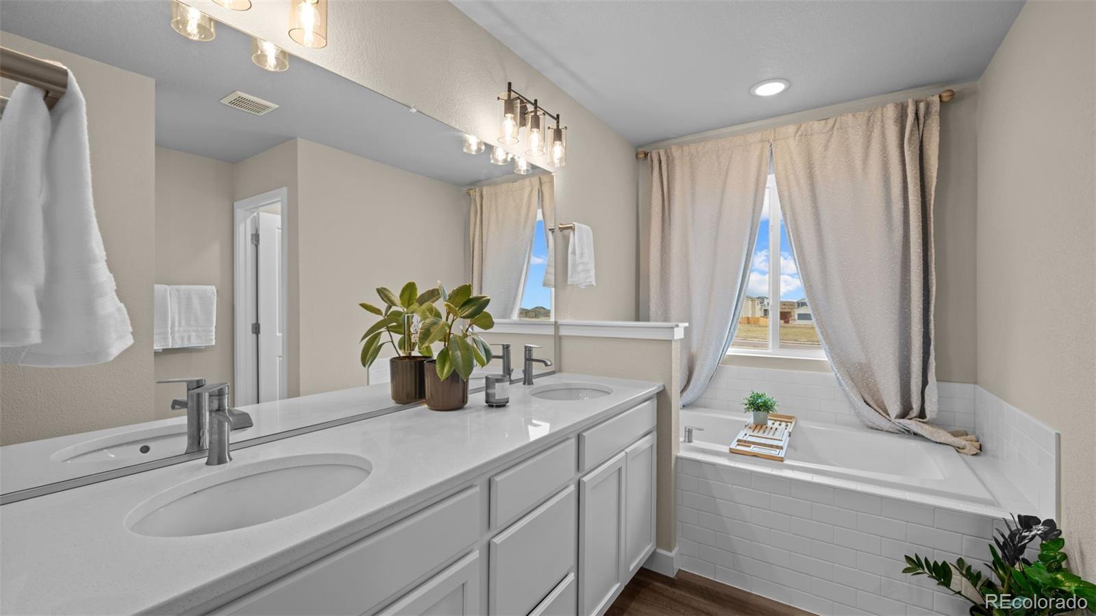 MLS Image #22 for 10727  rolling peaks drive,peyton, Colorado