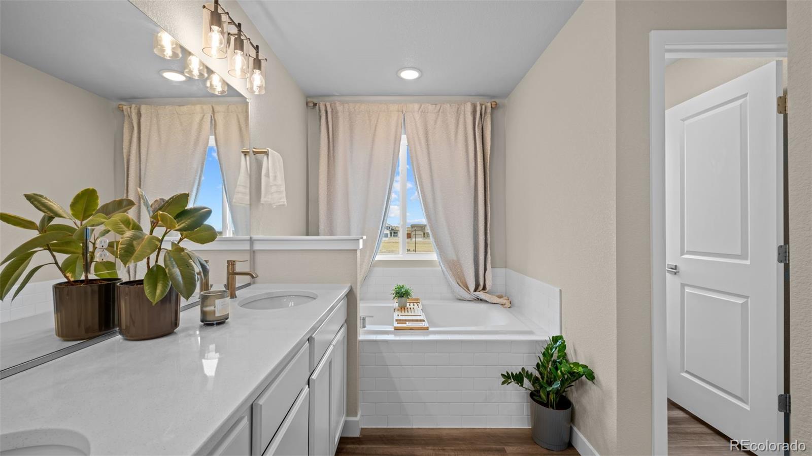 MLS Image #29 for 10727  rolling peaks drive,peyton, Colorado