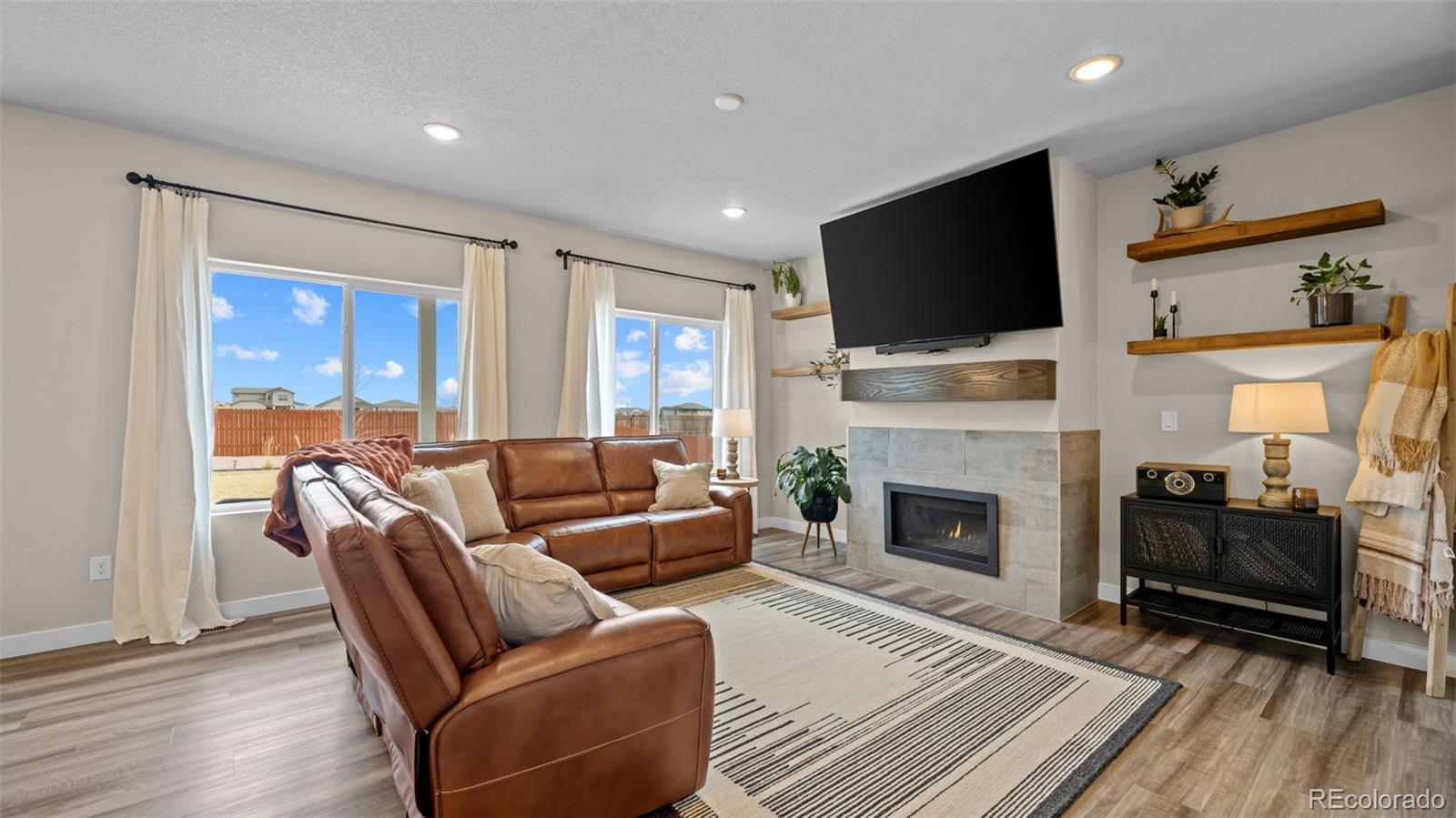 MLS Image #8 for 10727  rolling peaks drive,peyton, Colorado