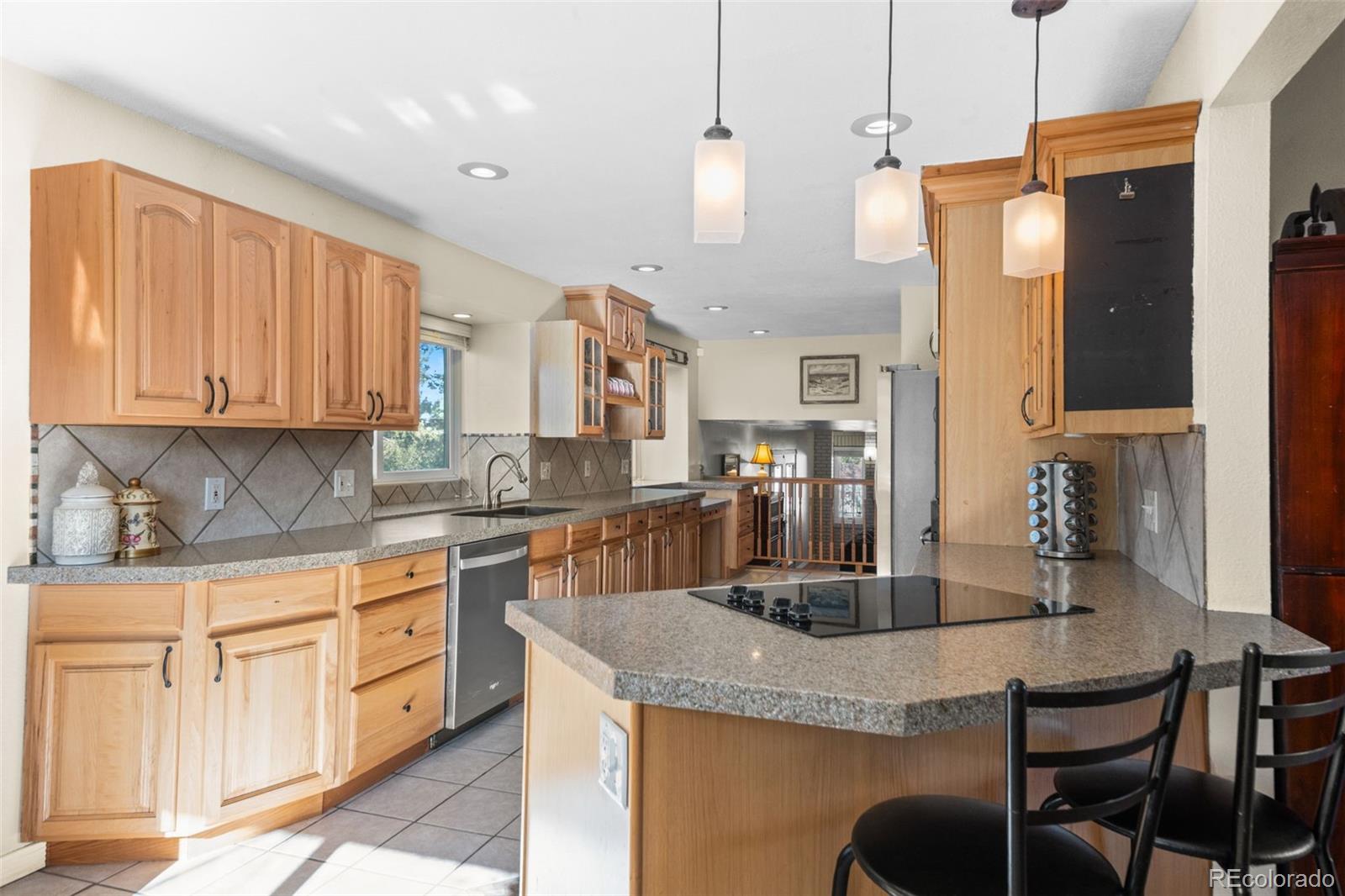 MLS Image #12 for 10665 w 78th avenue,arvada, Colorado