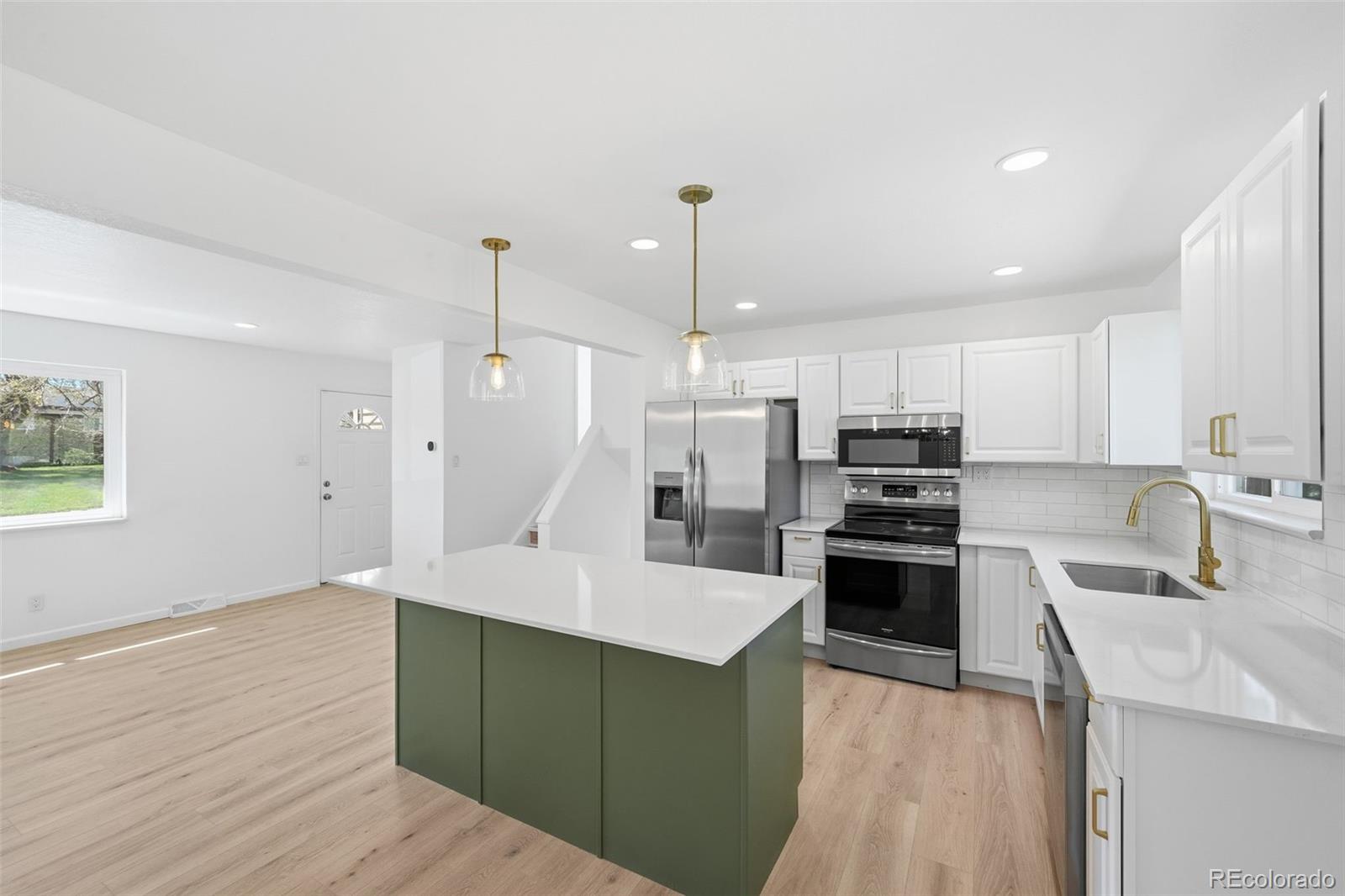 MLS Image #11 for 11549 w virginia avenue,lakewood, Colorado