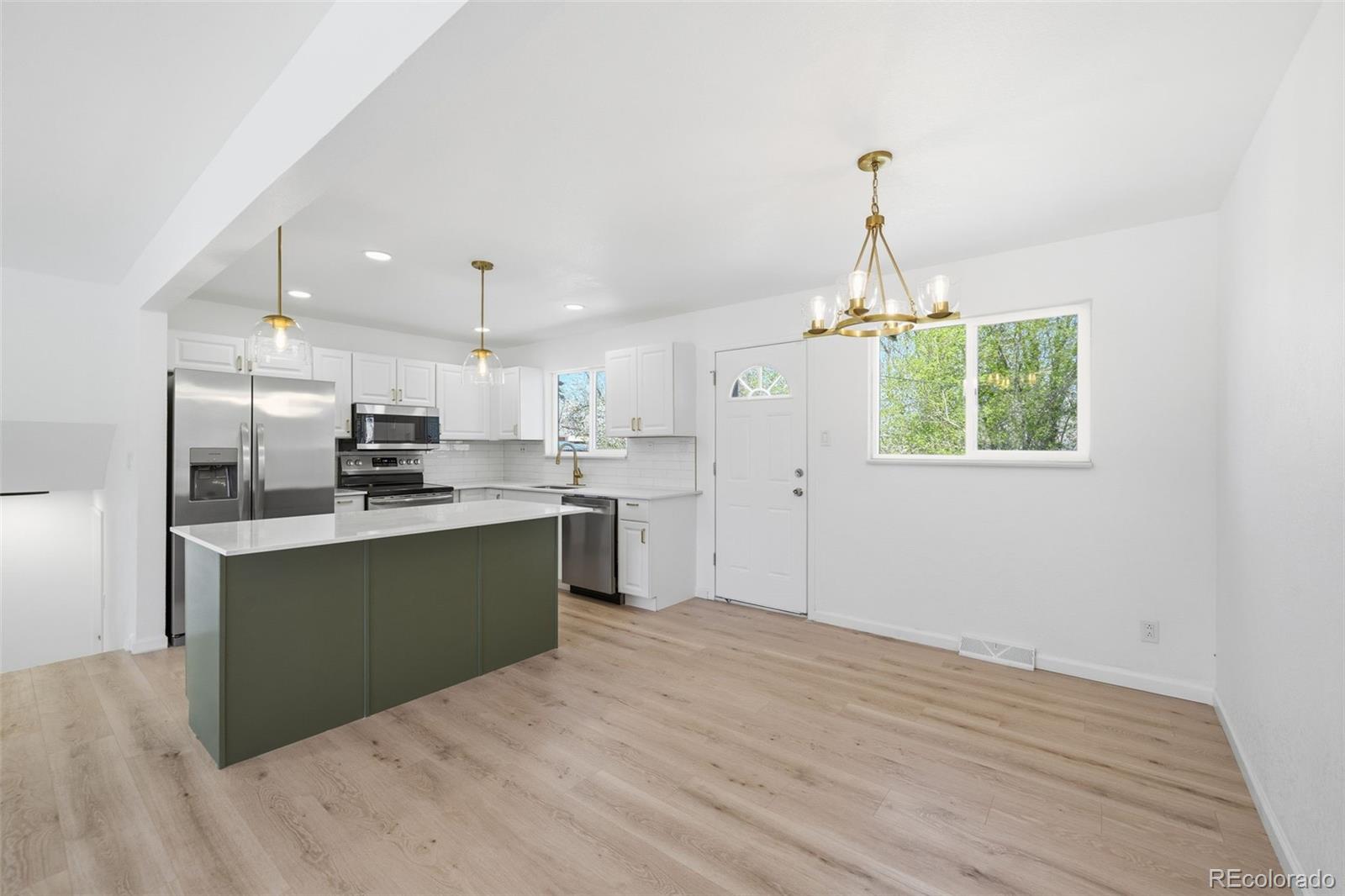 MLS Image #9 for 11549 w virginia avenue,lakewood, Colorado