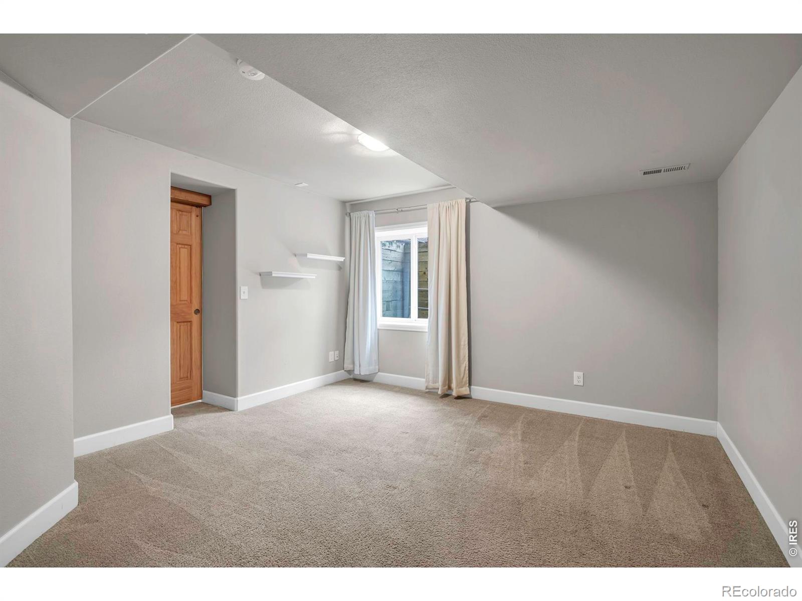MLS Image #38 for 797  aspen way,louisville, Colorado
