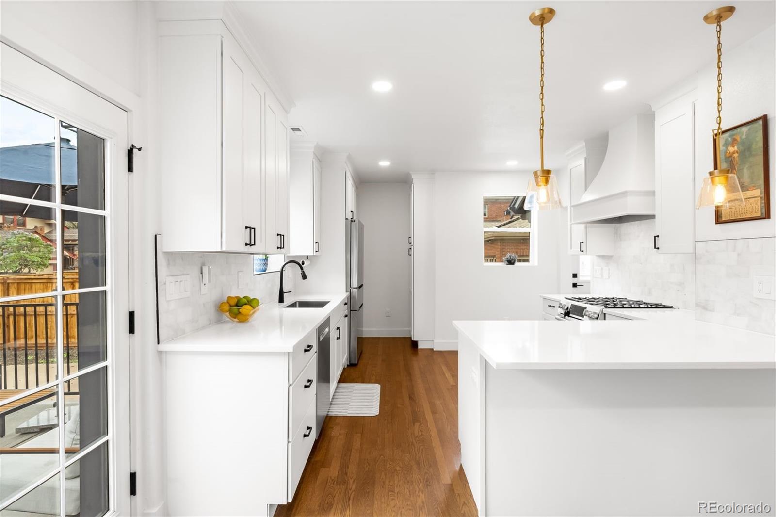 MLS Image #10 for 2028  elm street,denver, Colorado