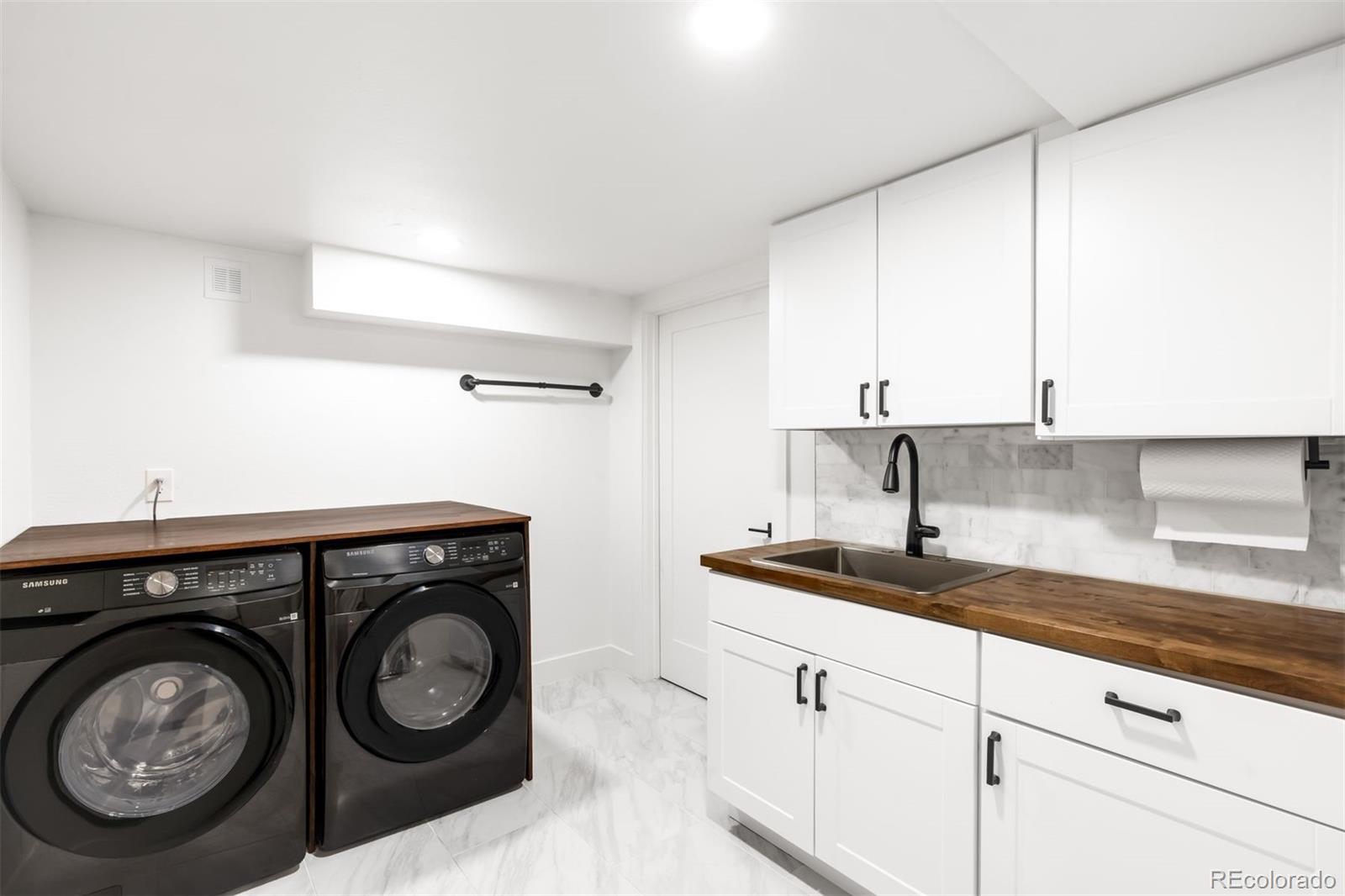 MLS Image #26 for 2028  elm street,denver, Colorado