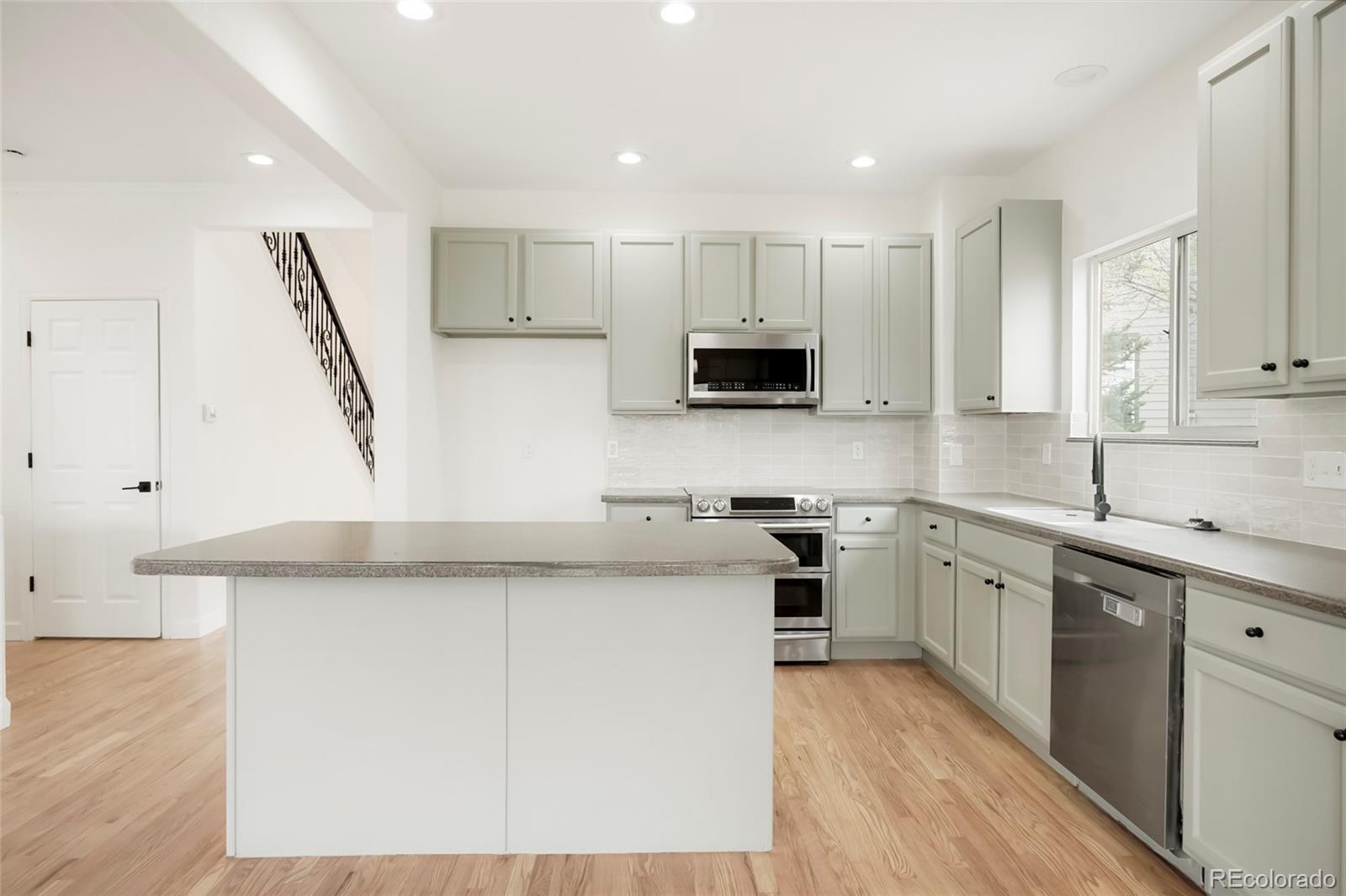 MLS Image #14 for 21730 e mercer place,aurora, Colorado