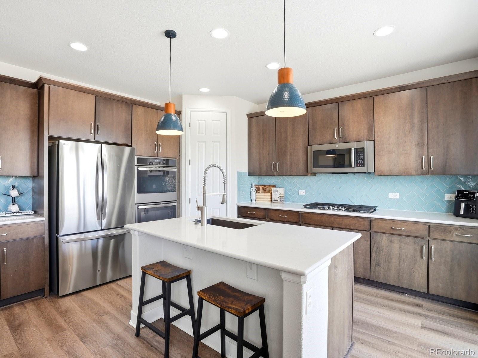 MLS Image #3 for 7410 s old hammer way,aurora, Colorado