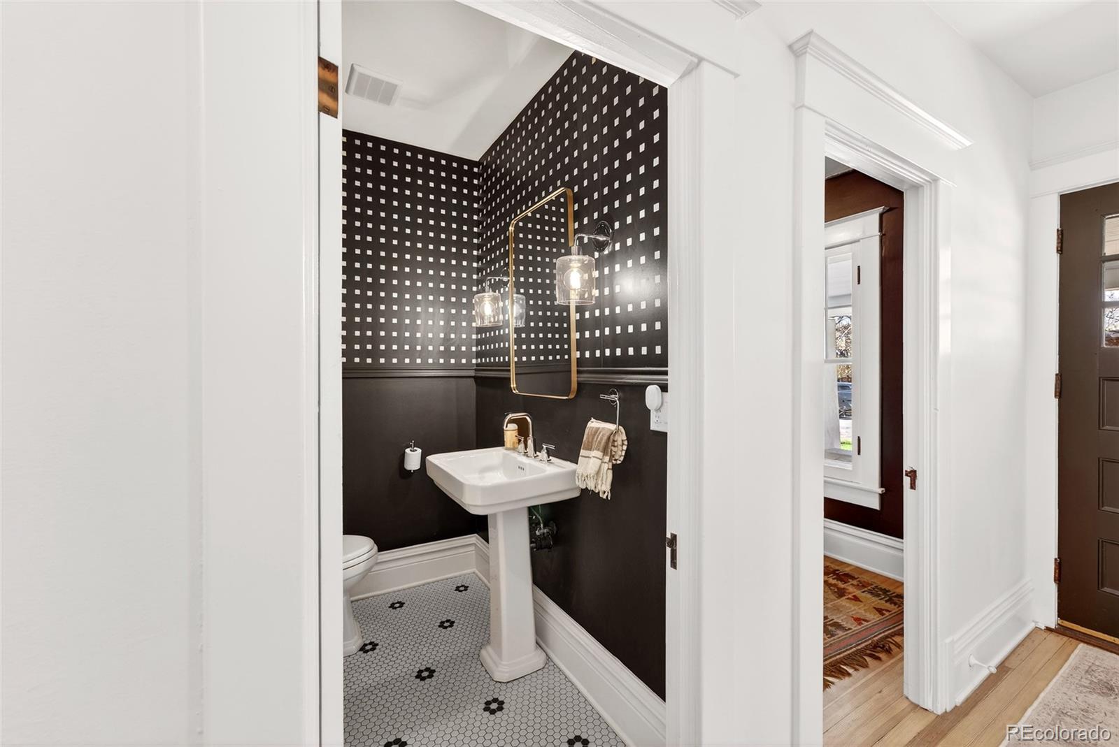 MLS Image #22 for 1815 s ogden street,denver, Colorado
