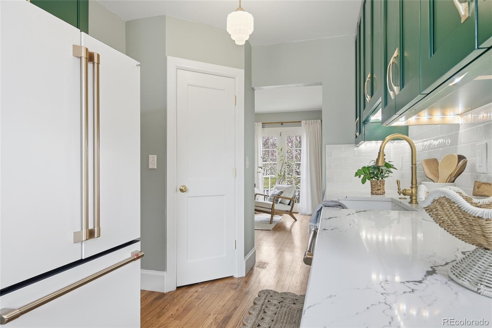 MLS Image #16 for 1801 s downing street,denver, Colorado