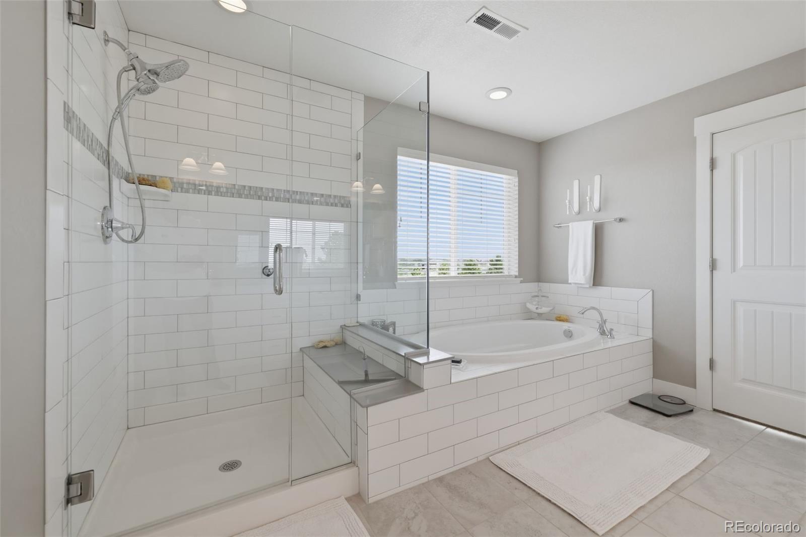 MLS Image #11 for 8023 s eaton park court,aurora, Colorado