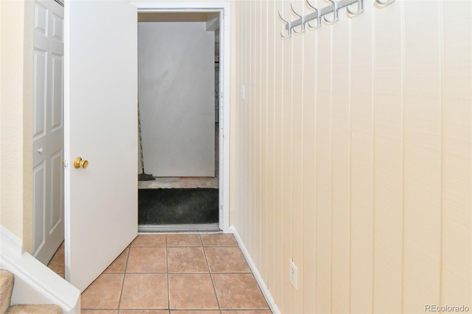 MLS Image #38 for 8488  everett way e,arvada, Colorado