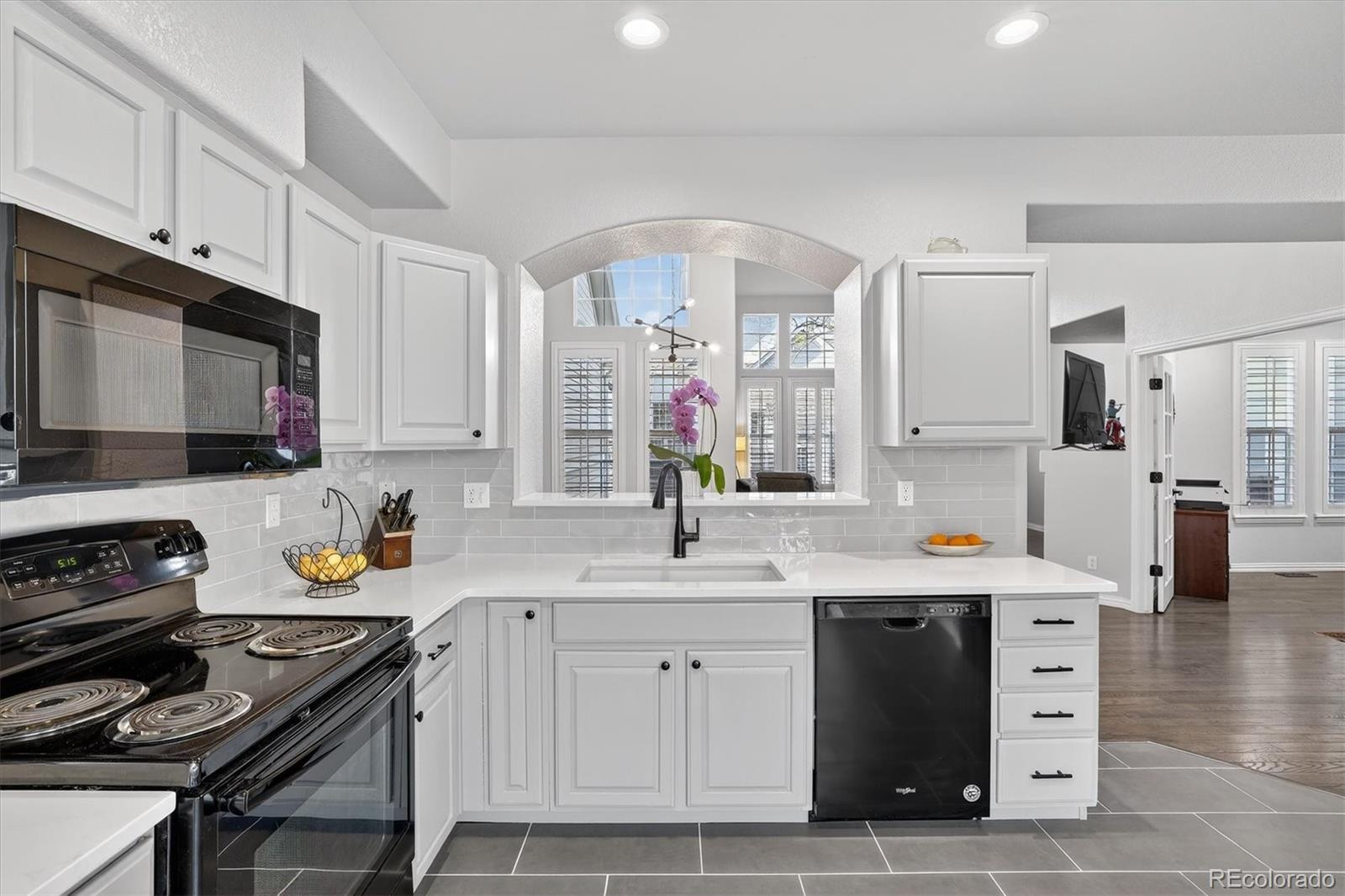 MLS Image #6 for 8300 e fairmount drive,denver, Colorado