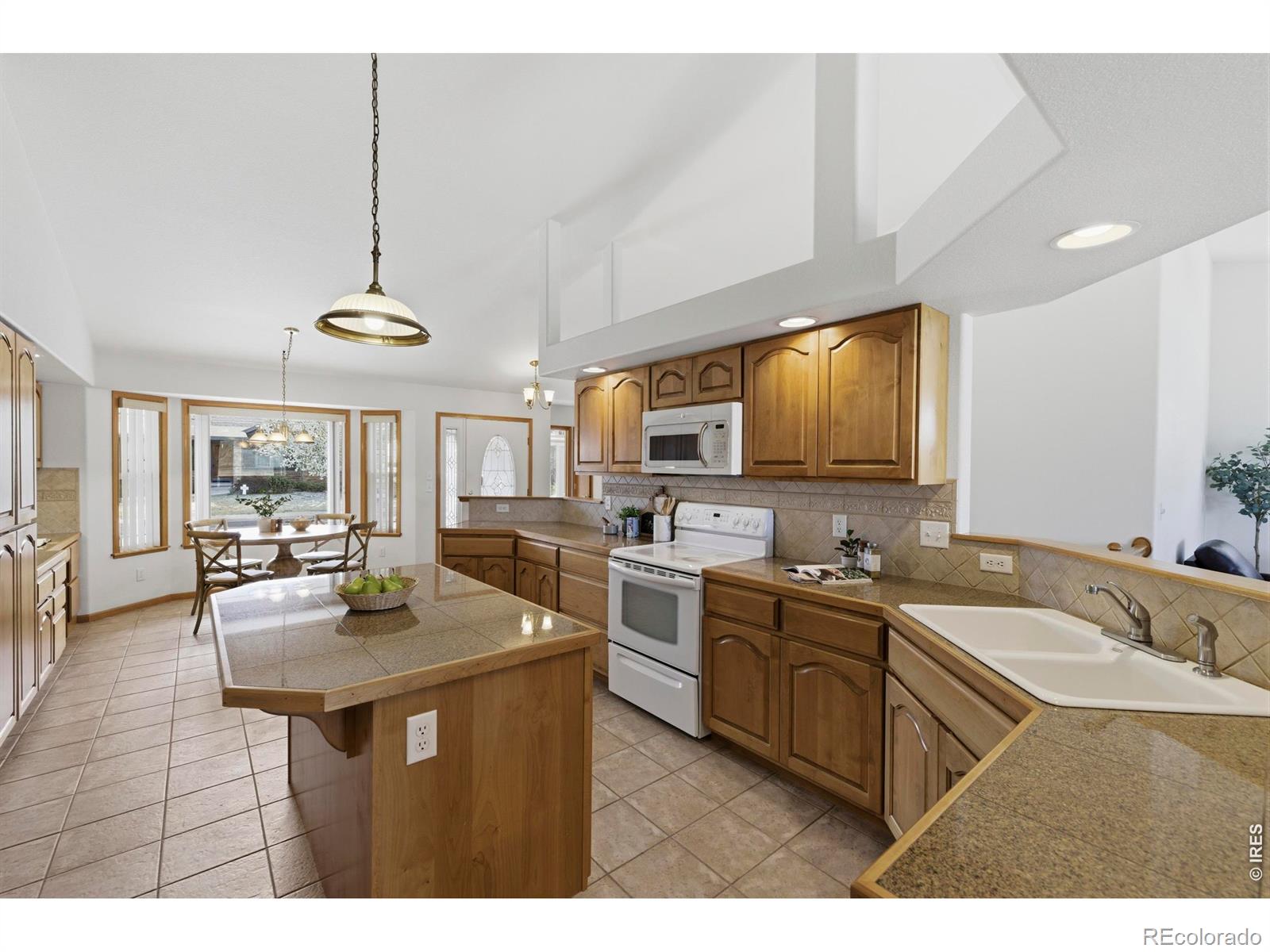 MLS Image #14 for 3075  challenger point drive,loveland, Colorado