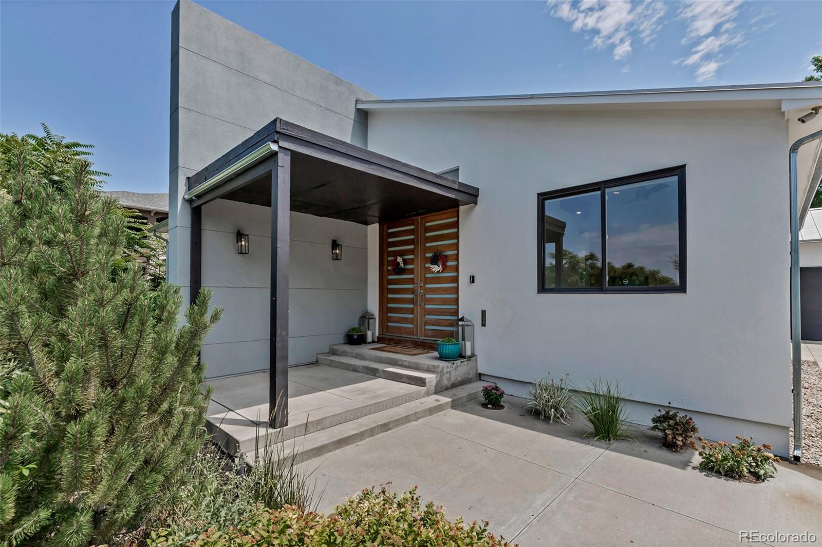 MLS Image #2 for 3460 s bellaire street,denver, Colorado