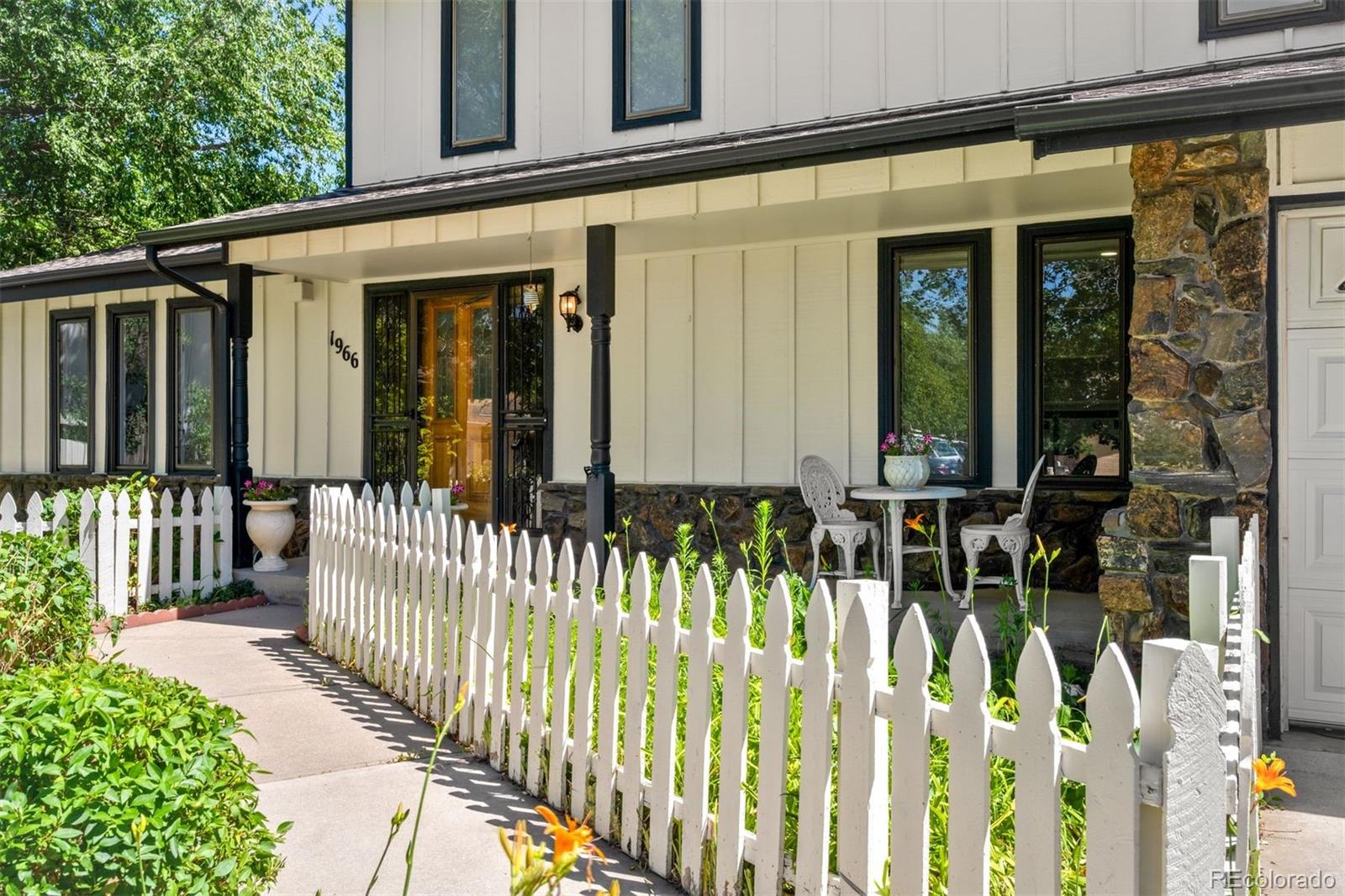 MLS Image #1 for 1966 s macon way,aurora, Colorado