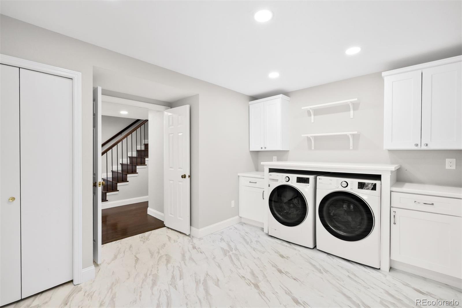 MLS Image #16 for 1966 s macon way,aurora, Colorado