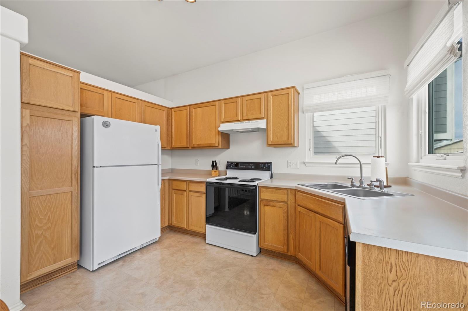 MLS Image #4 for 21141 e belleview place,centennial, Colorado