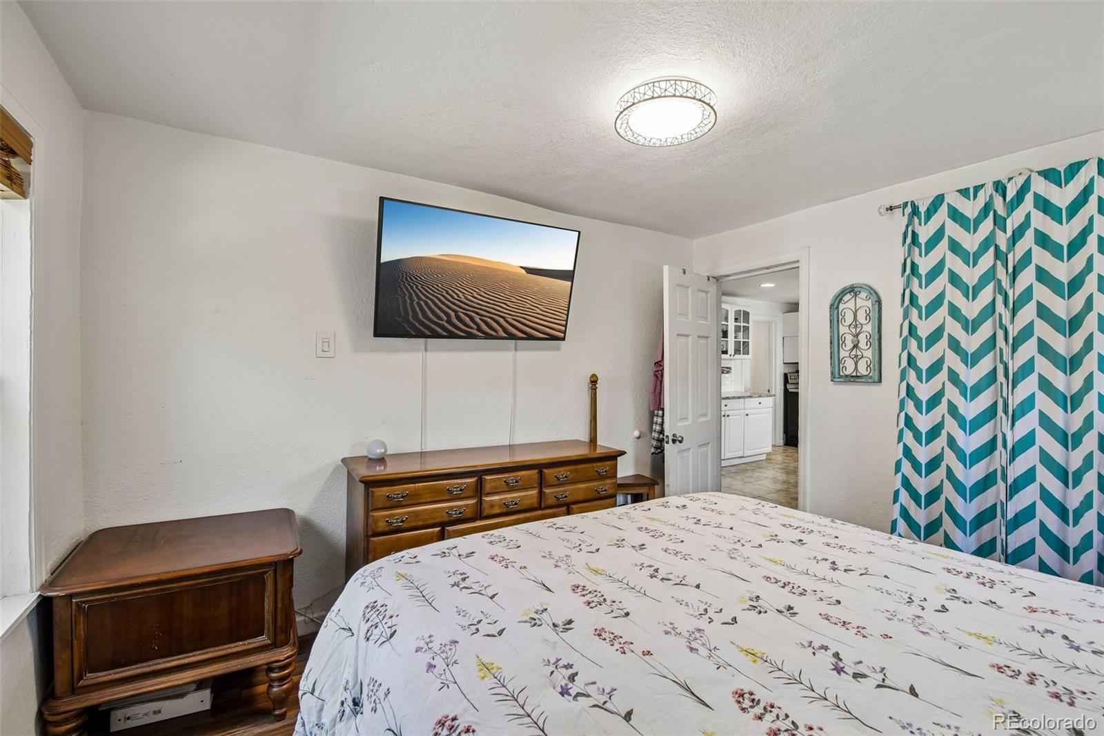 MLS Image #10 for 572 s newton street,denver, Colorado