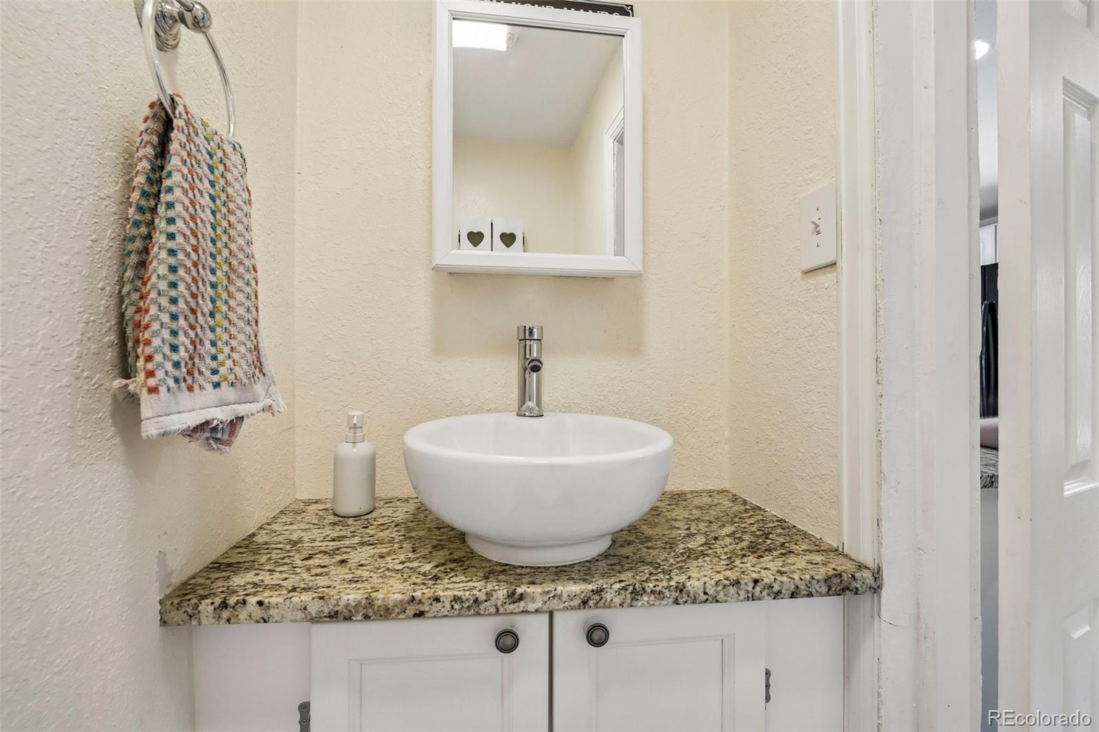 MLS Image #17 for 572 s newton street,denver, Colorado