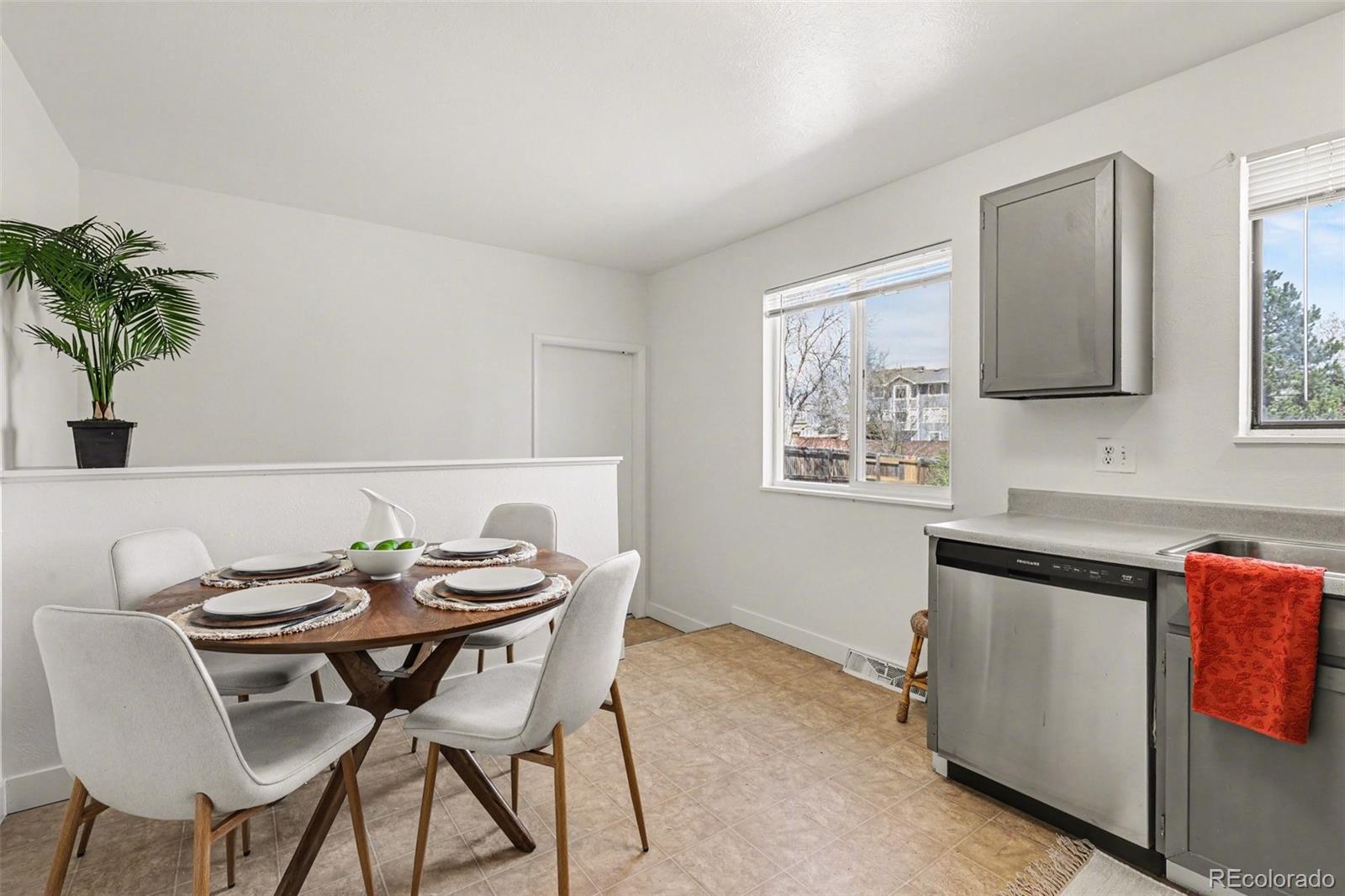 MLS Image #6 for 10718  owens street,broomfield, Colorado