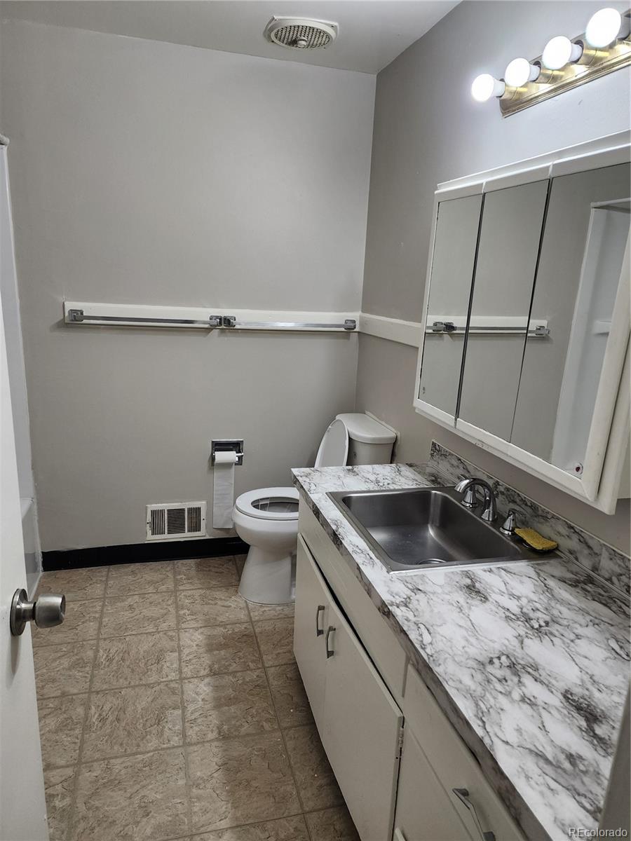 MLS Image #3 for 10262 w 59th avenue 2,arvada, Colorado