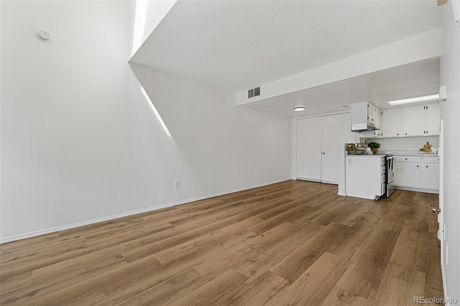 MLS Image #4 for 17094 e tennessee drive 213,aurora, Colorado