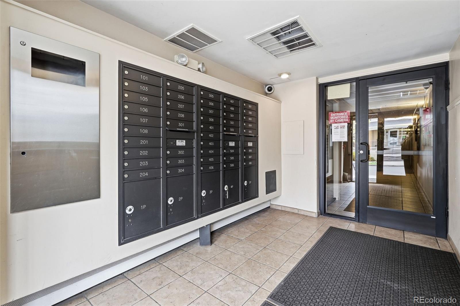 MLS Image #4 for 1050 n lafayette  604,denver, Colorado