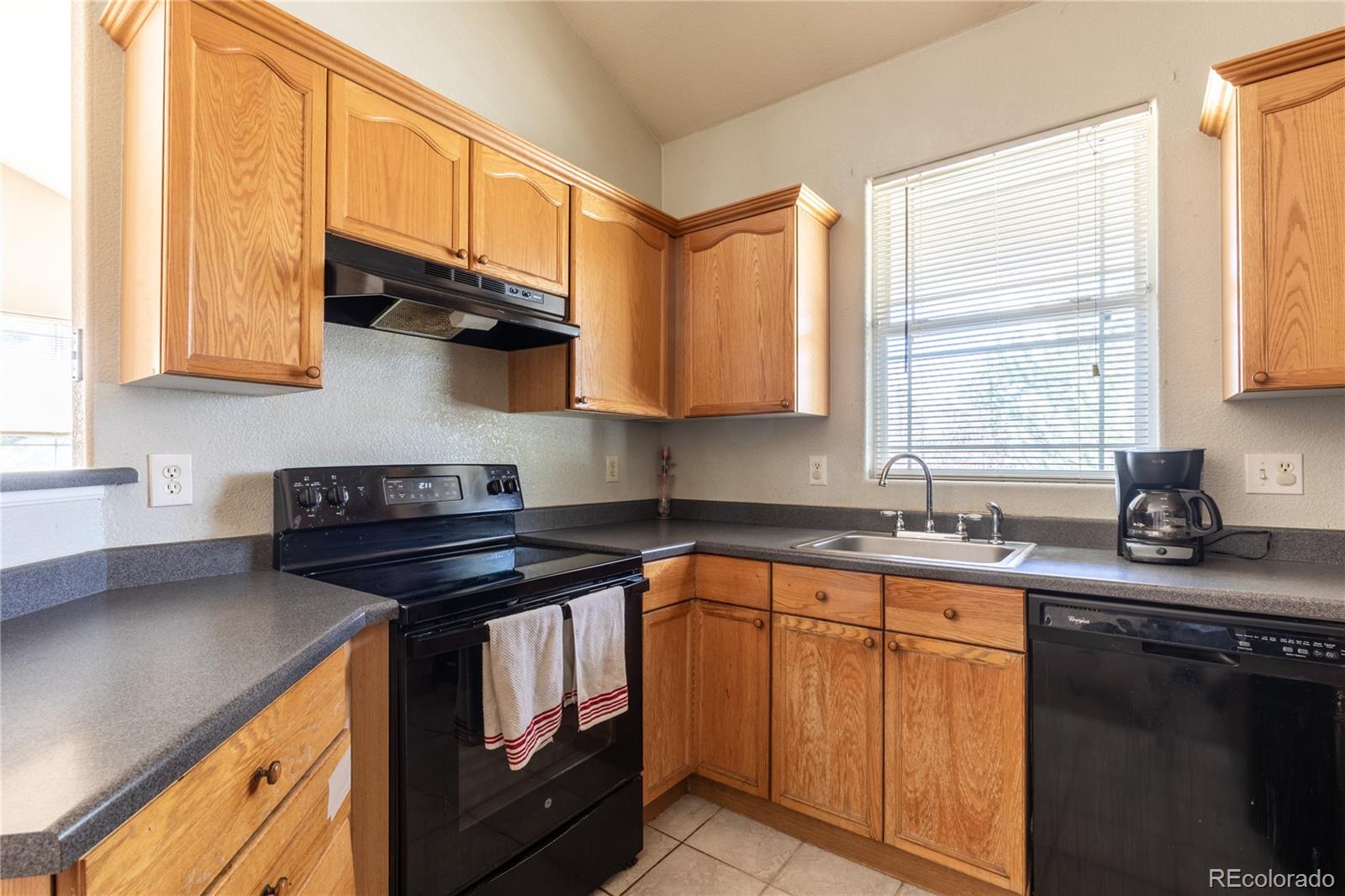 MLS Image #5 for 8338 s independence circle,littleton, Colorado