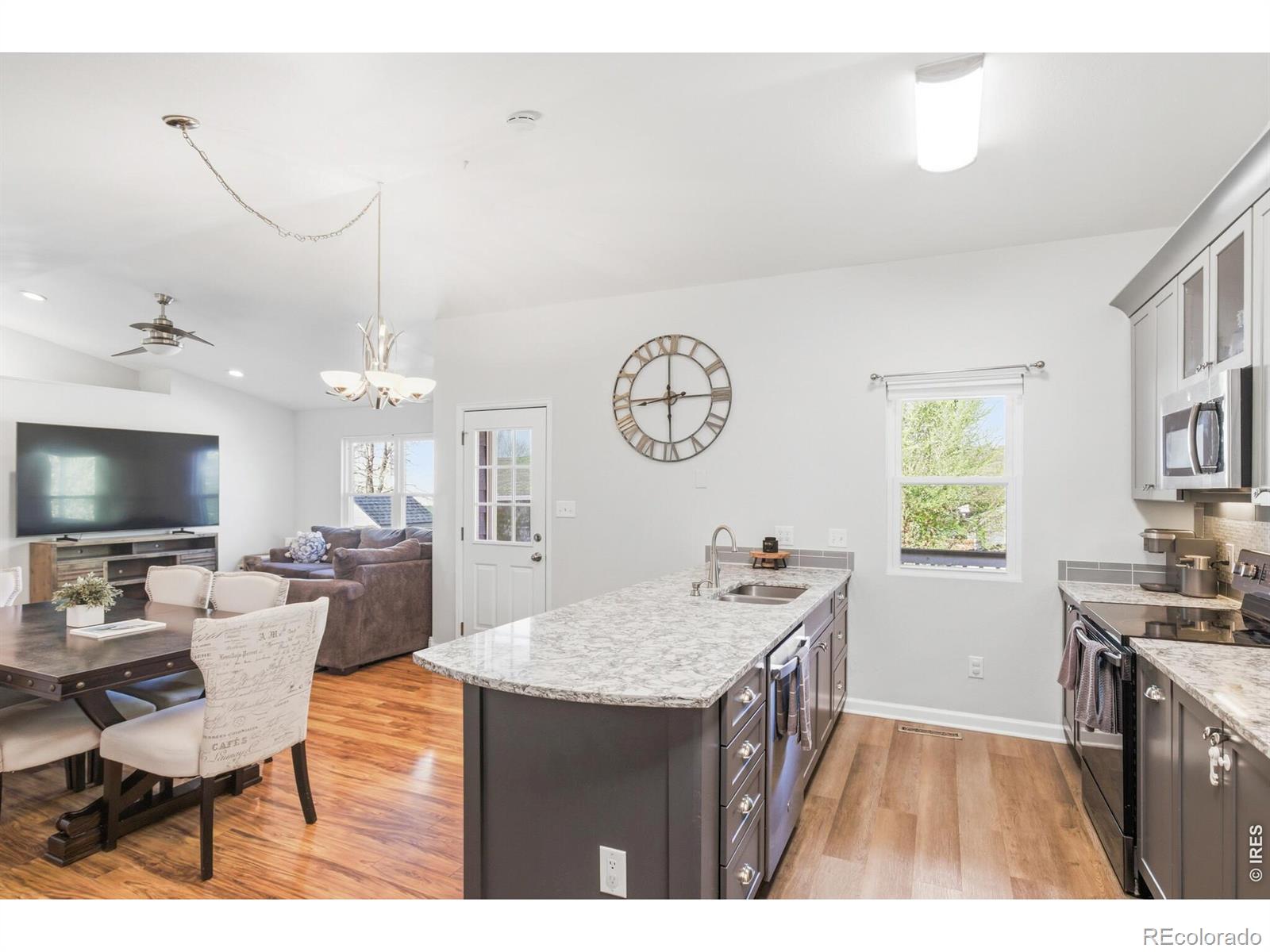 MLS Image #11 for 107 n 49th ave pl,greeley, Colorado