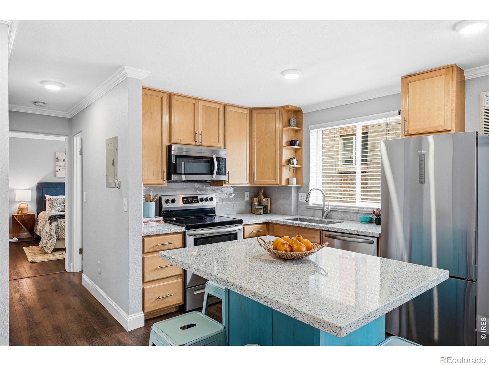 MLS Image #11 for 1260 n humboldt street,denver, Colorado