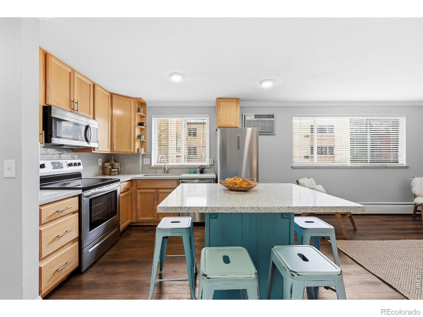 MLS Image #14 for 1260 n humboldt street,denver, Colorado