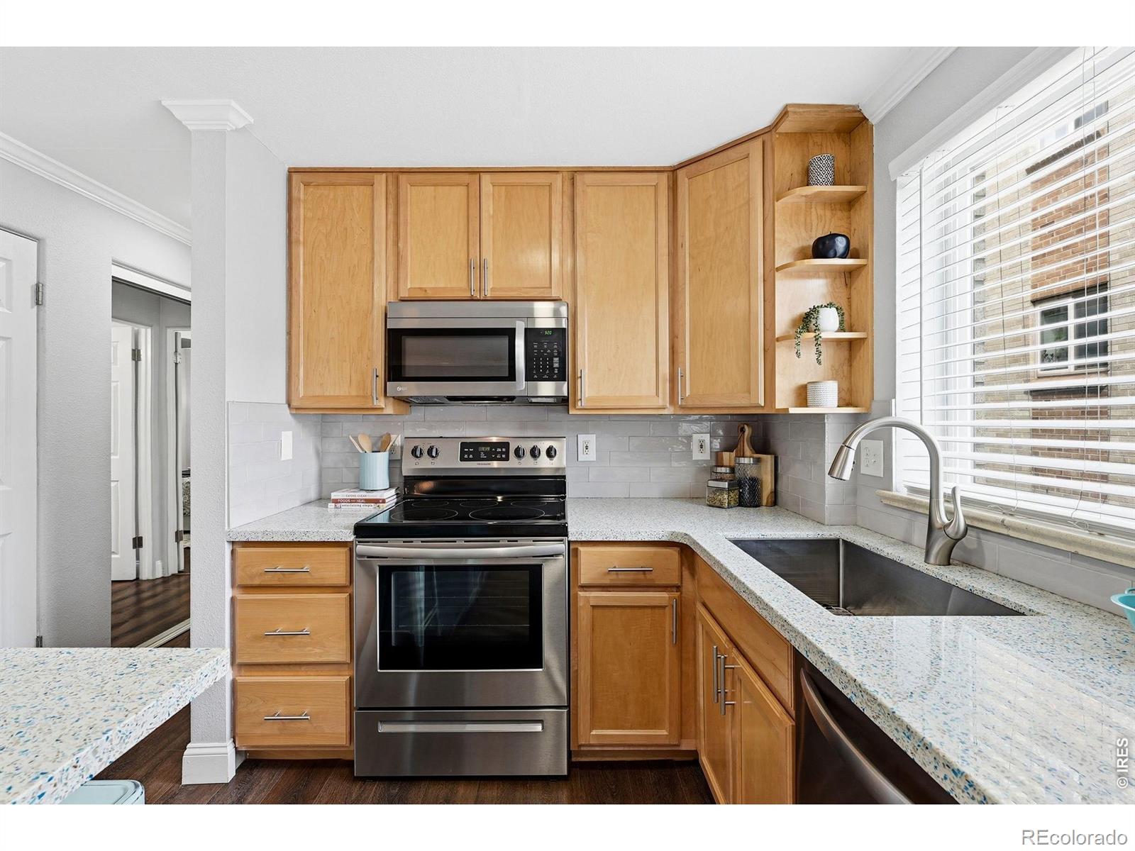 MLS Image #16 for 1260 n humboldt street,denver, Colorado