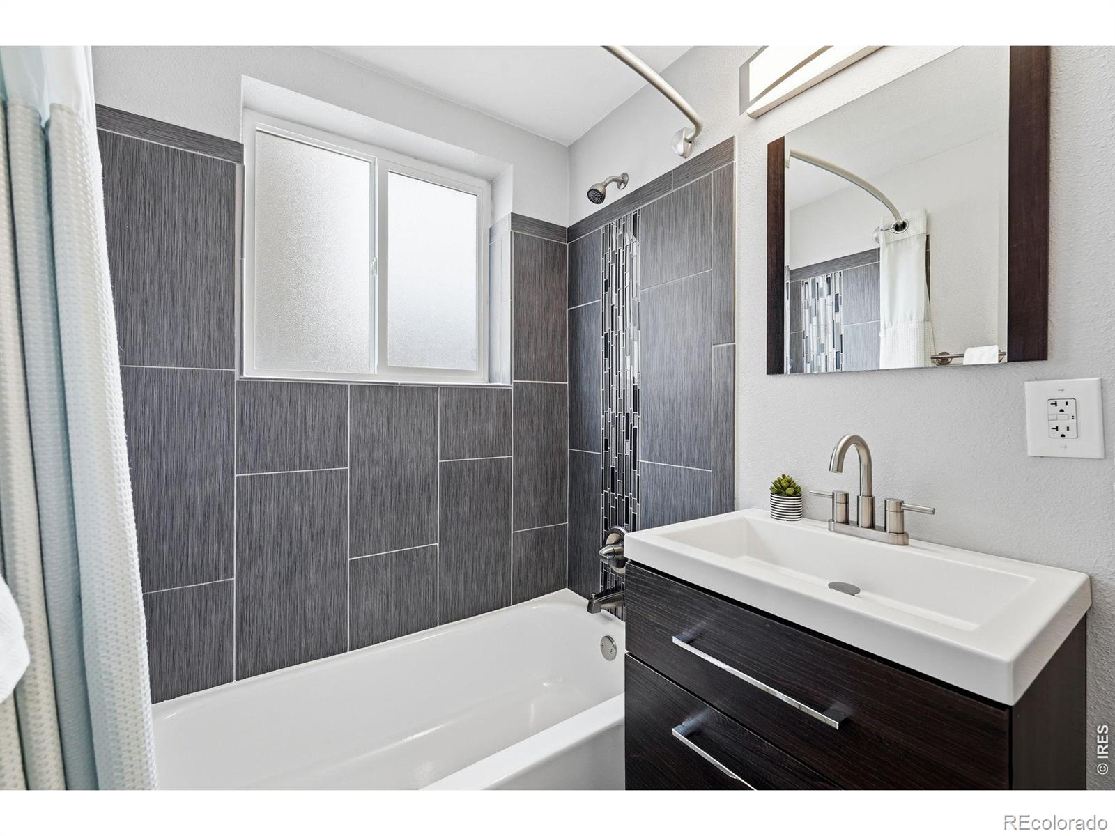MLS Image #30 for 1260 n humboldt street,denver, Colorado