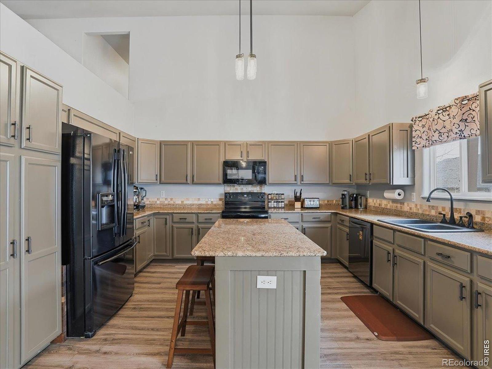 MLS Image #8 for 3325  crazy horse drive,wellington, Colorado