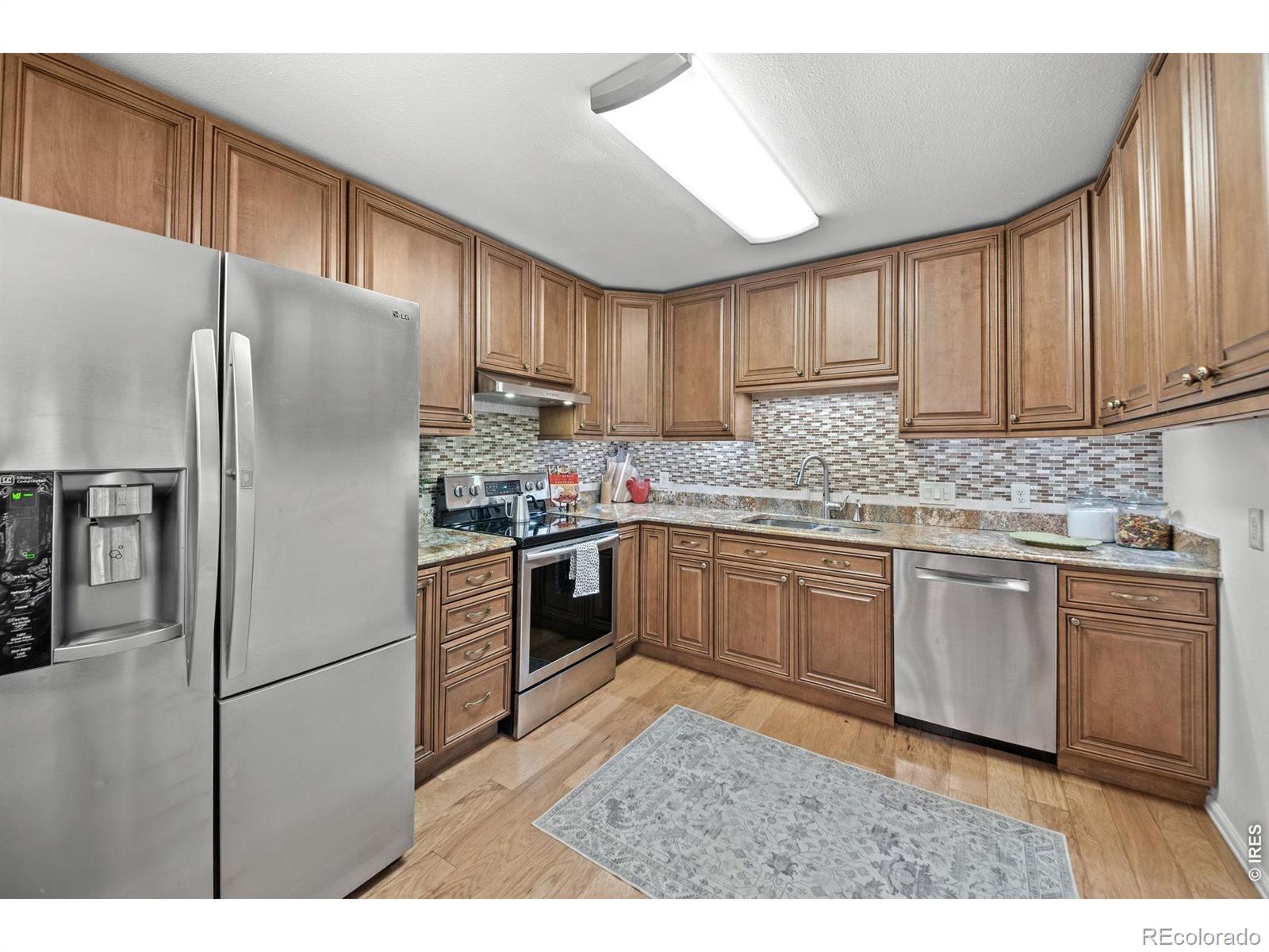 MLS Image #5 for 803  nucla street,aurora, Colorado
