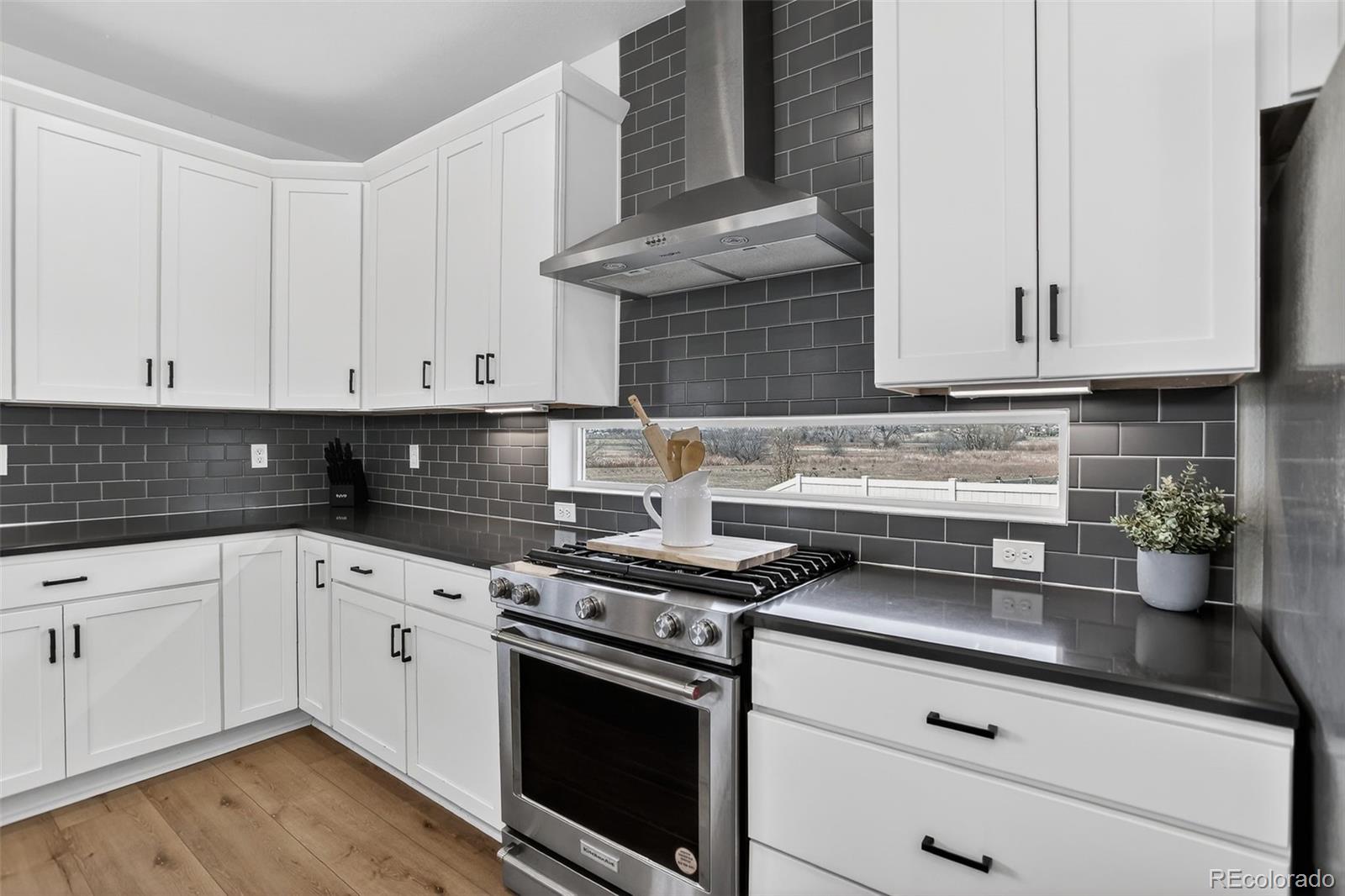 MLS Image #11 for 3780  sprucewood drive,johnstown, Colorado