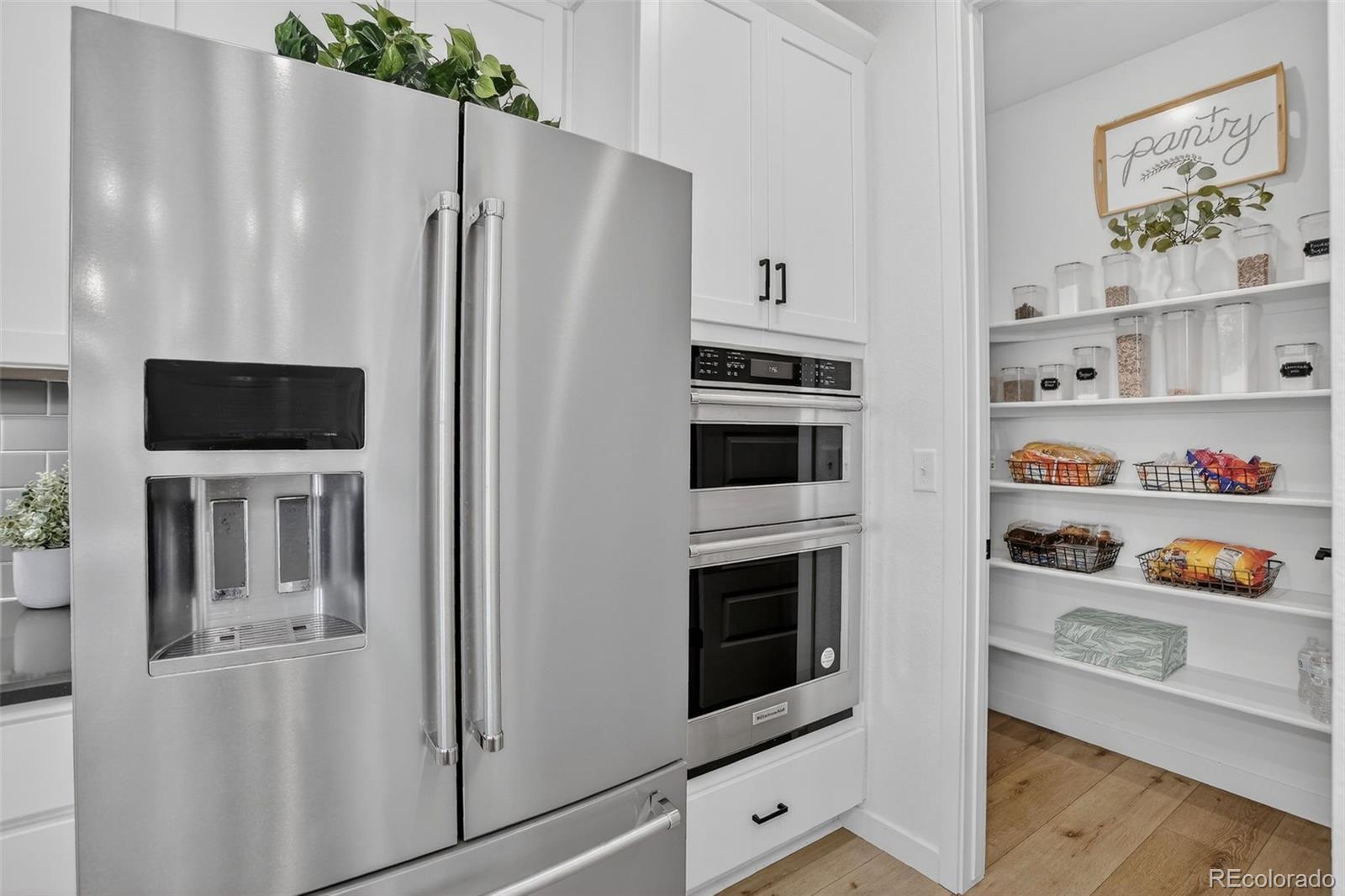 MLS Image #12 for 3780  sprucewood drive,johnstown, Colorado